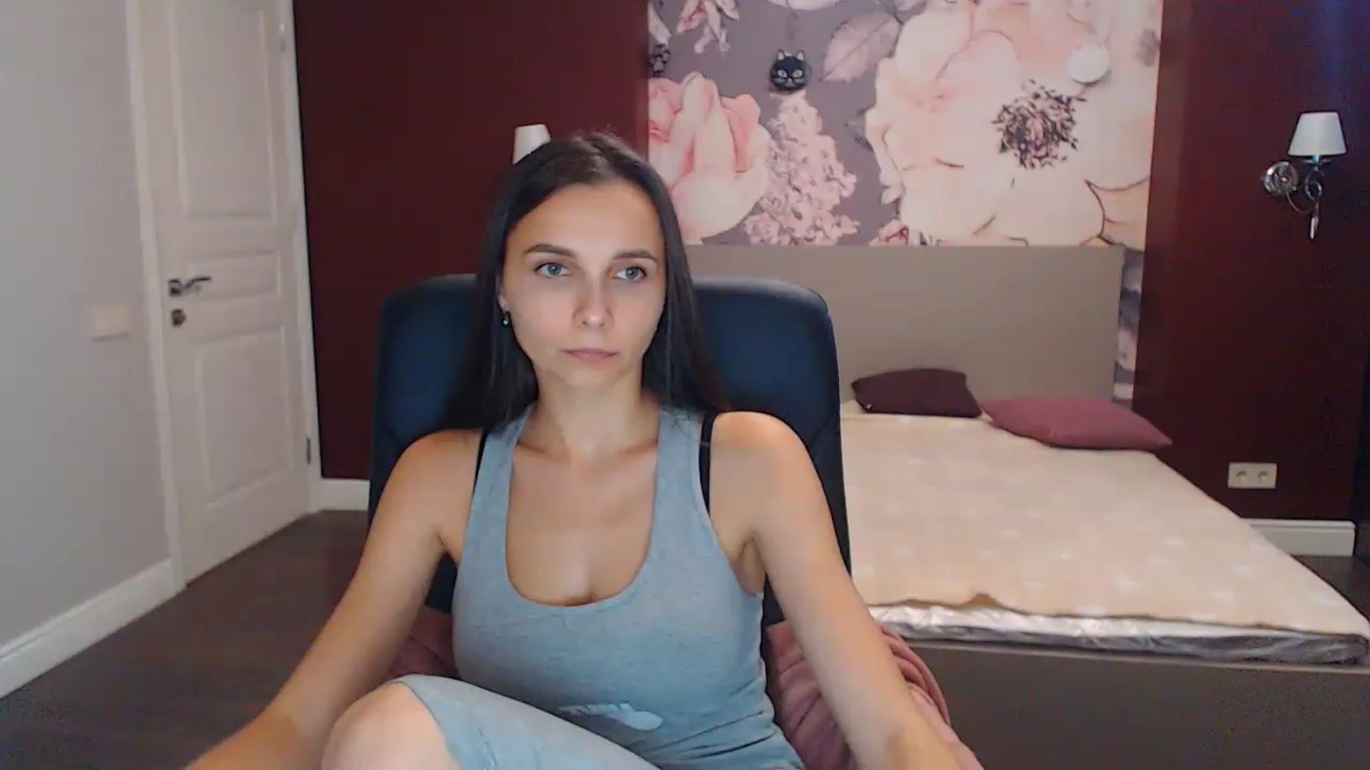 Gallery image thumbnail from Karina_Mils's myfreecams stream on, 08/28/2023, 09:20 image 18 of 20