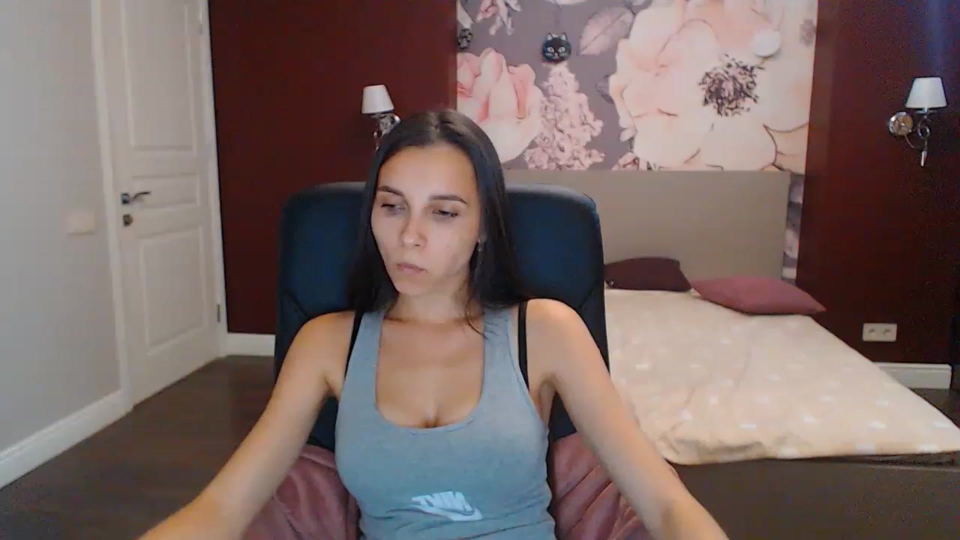 Gallery image thumbnail from Karina_Mils's myfreecams stream on, 08/28/2023, 10:23 image 19 of 20