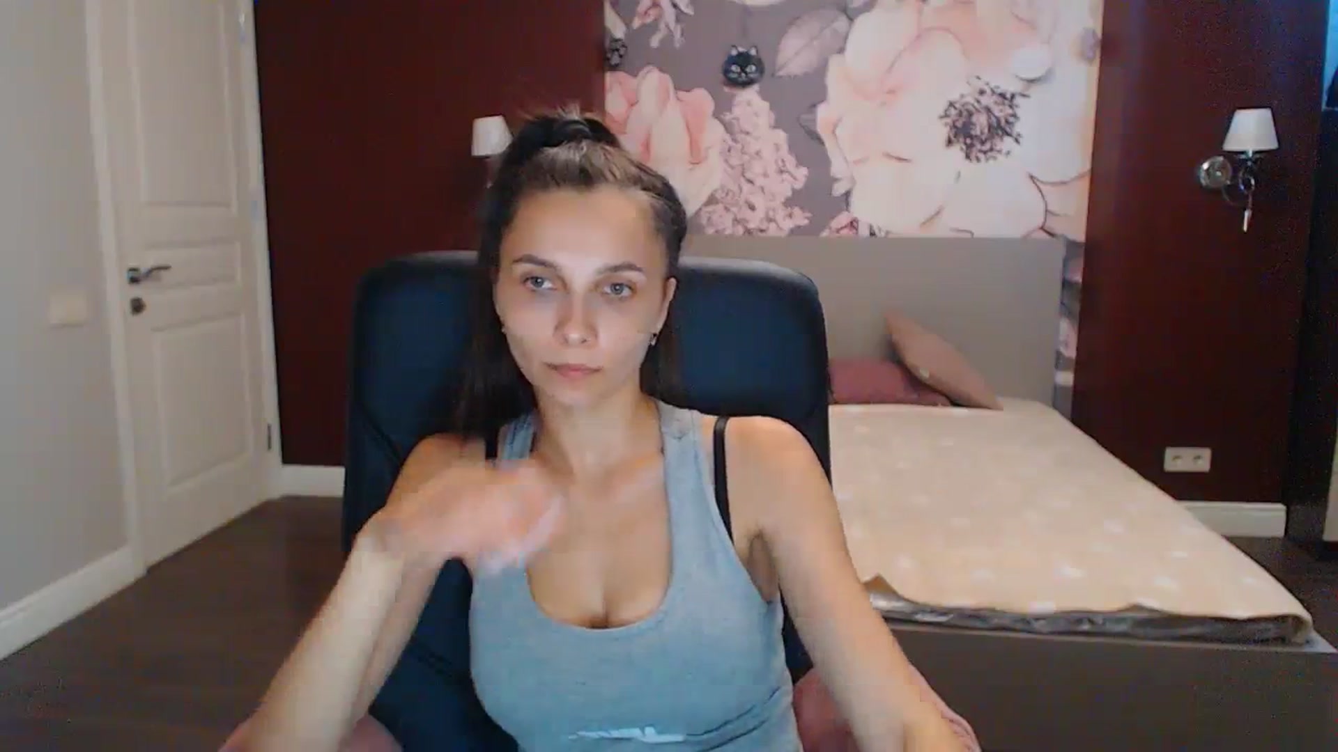 Gallery image thumbnail from Karina_Mils's myfreecams stream on, 08/31/2023, 08:34 image 20 of 20