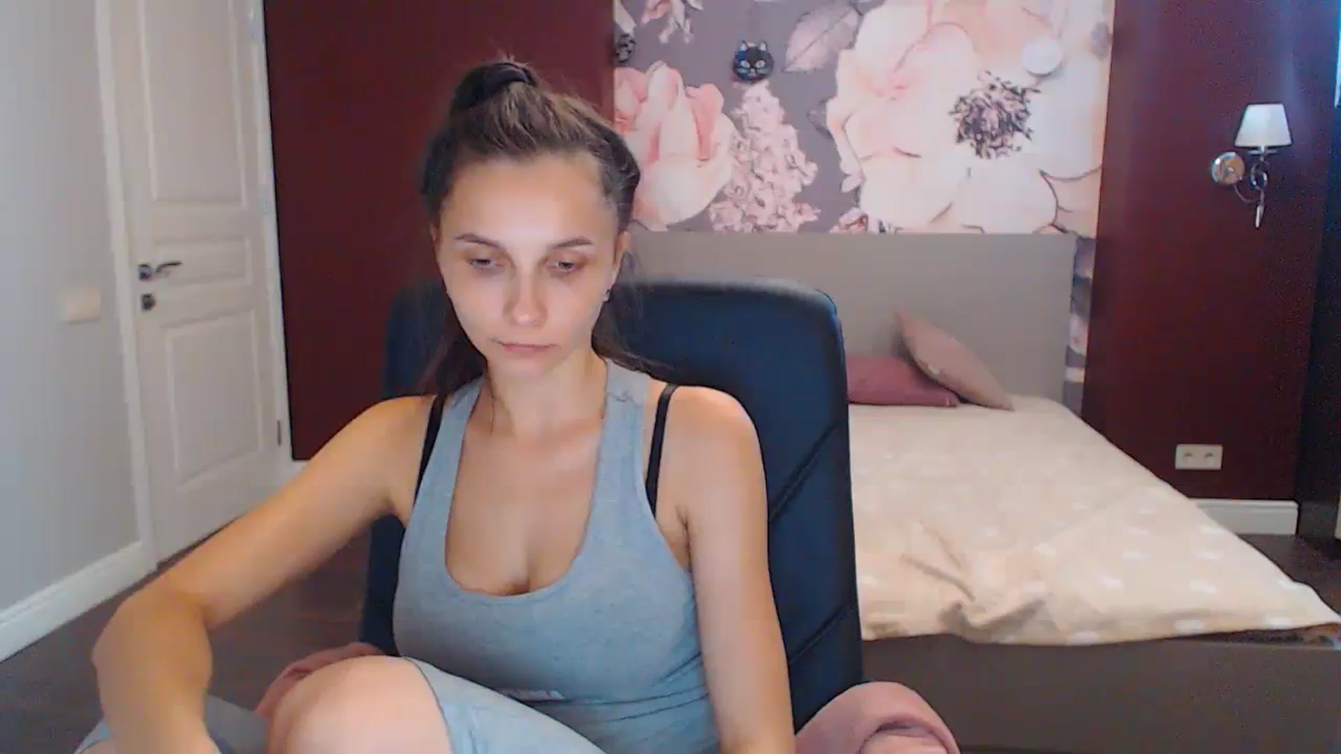 Gallery image thumbnail from Karina_Mils's myfreecams stream on, 08/31/2023, 11:12 image 5 of 20