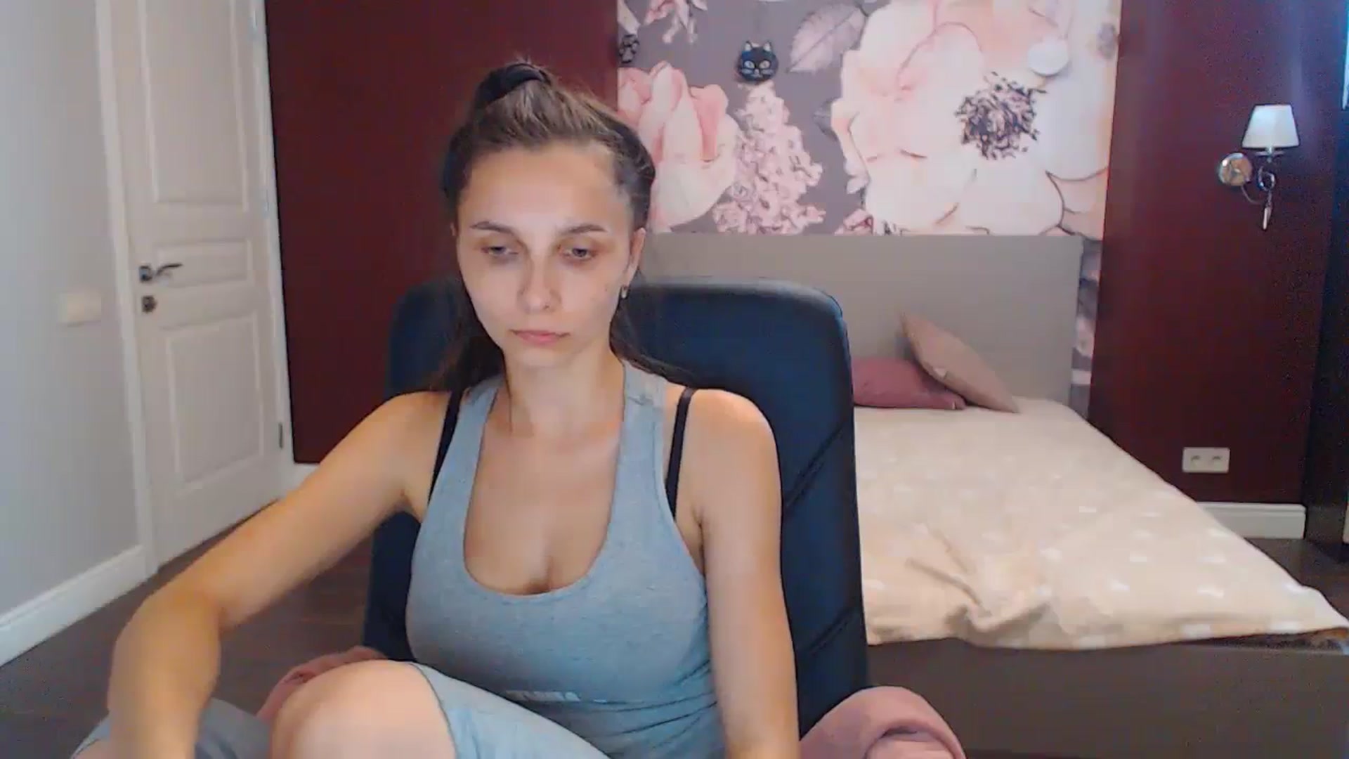 Gallery image thumbnail from Karina_Mils's myfreecams stream on, 08/31/2023, 11:12 image 8 of 20