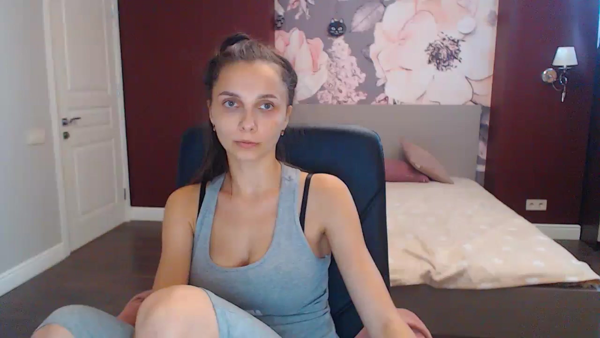 Gallery image thumbnail from Karina_Mils's myfreecams stream on, 08/31/2023, 11:12 image 17 of 20