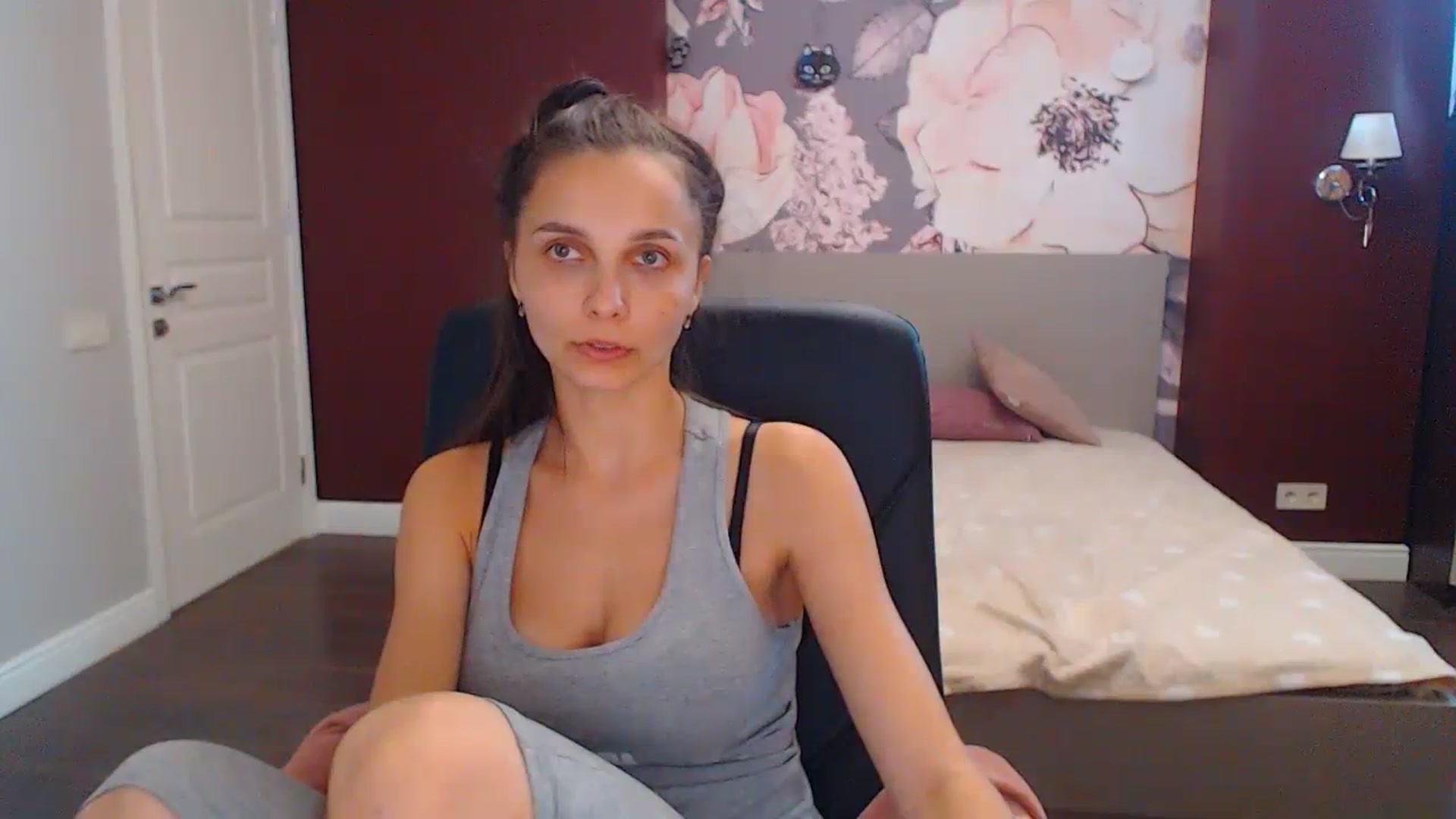 Gallery image thumbnail from Karina_Mils's myfreecams stream on, 08/31/2023, 11:12 image 15 of 20