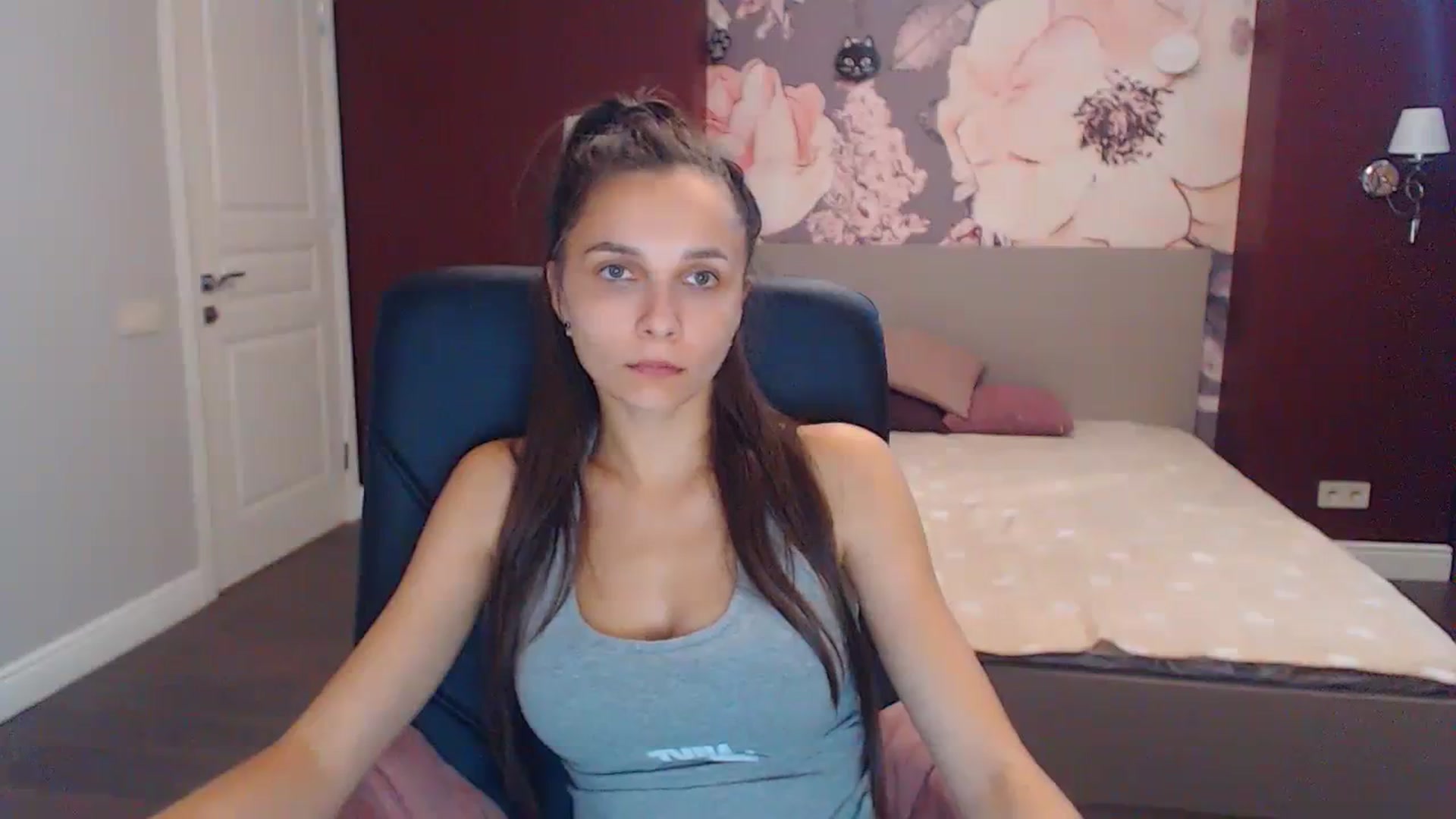 Gallery image thumbnail from Karina_Mils's myfreecams stream on, 09/02/2023, 11:05 image 4 of 20