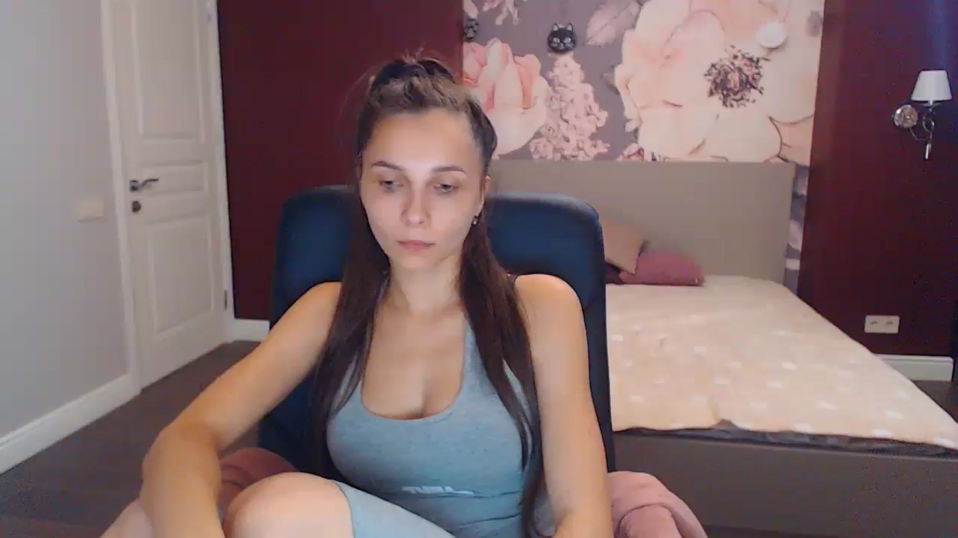Gallery image thumbnail from Karina_Mils's myfreecams stream on, 09/02/2023, 11:05 image 1 of 20