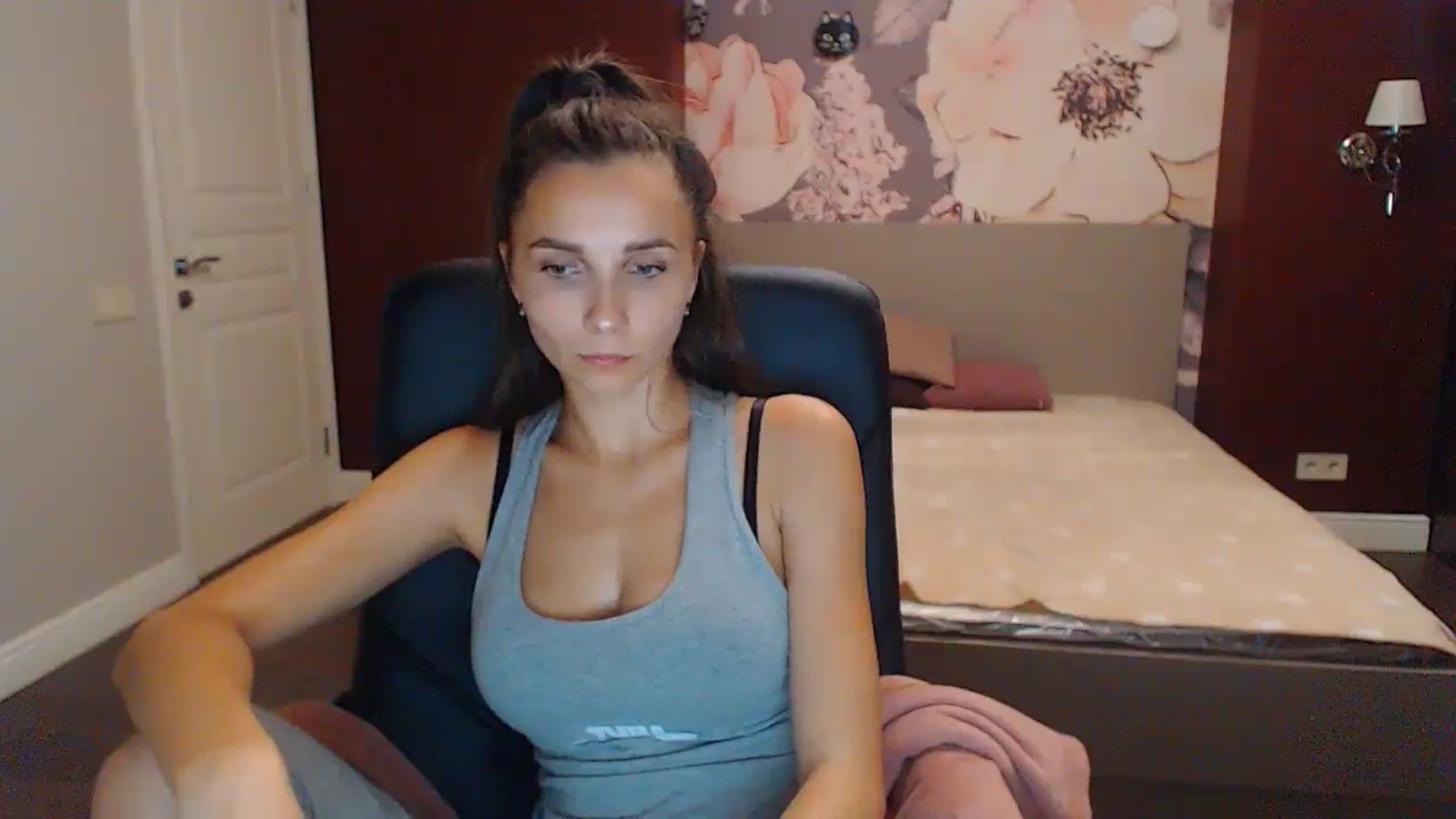 Gallery image thumbnail from Karina_Mils's myfreecams stream on, 09/02/2023, 16:52 image 2 of 20