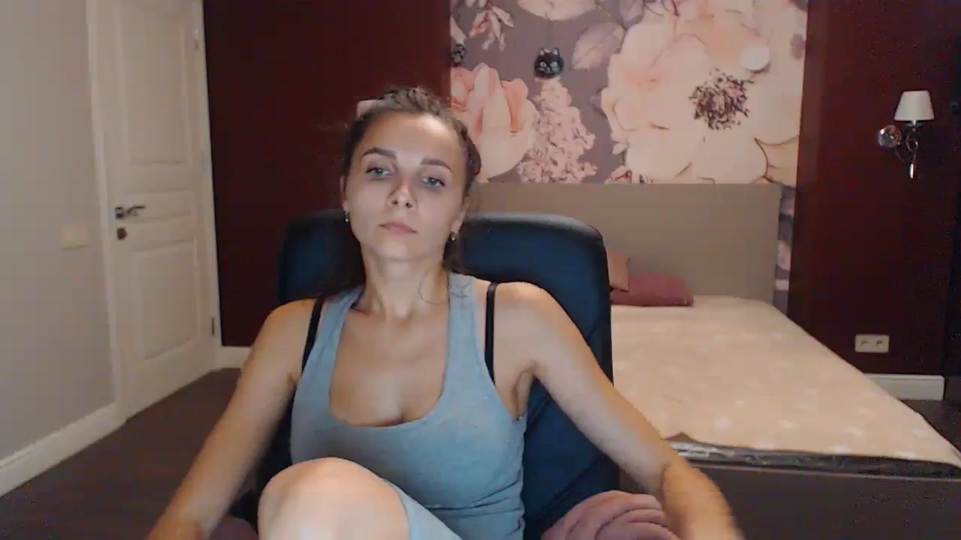 Gallery image thumbnail from Karina_Mils's myfreecams stream on, 09/02/2023, 16:52 image 7 of 20