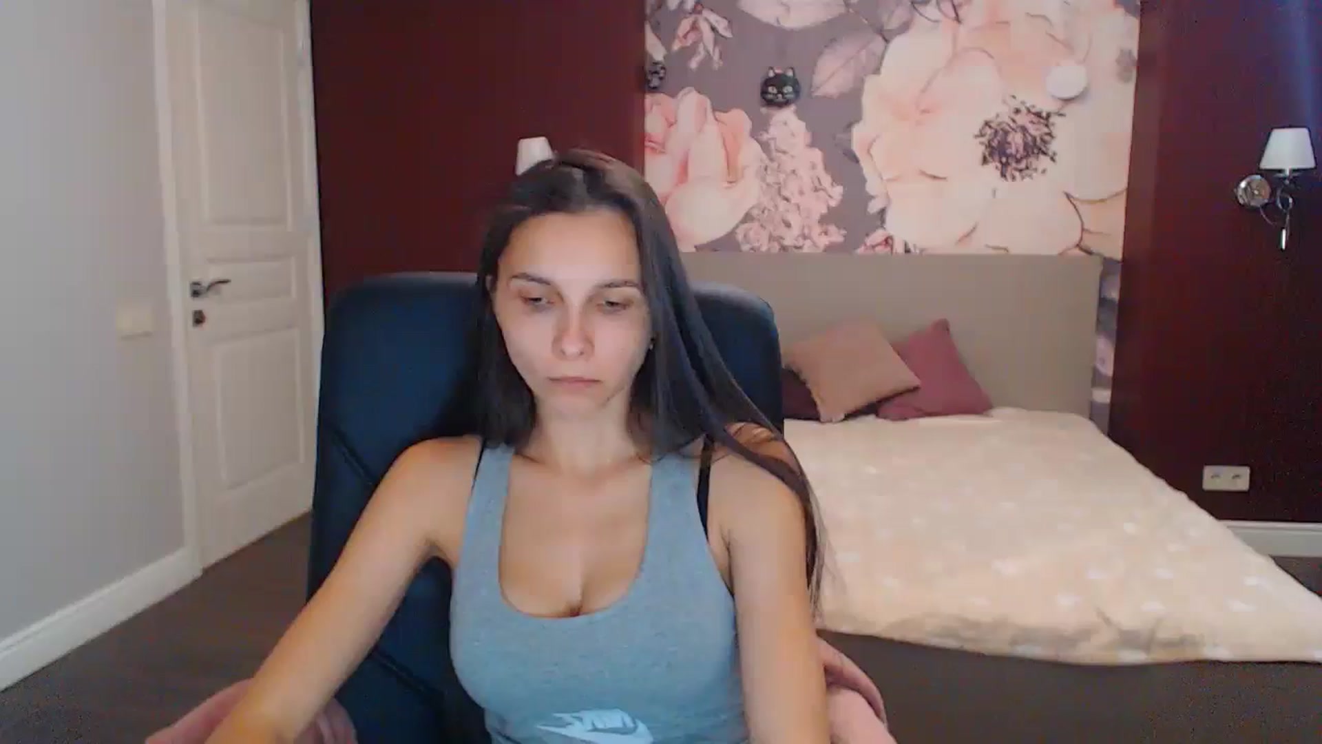 Gallery image thumbnail from Karina_Mils's myfreecams stream on, 09/09/2023, 10:08 image 19 of 20