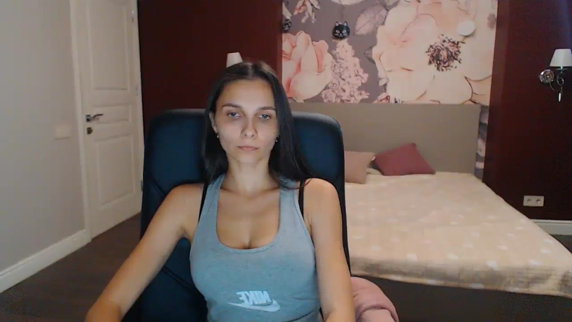 Gallery image thumbnail from Karina_Mils's myfreecams stream on, 09/09/2023, 14:24 image 6 of 20