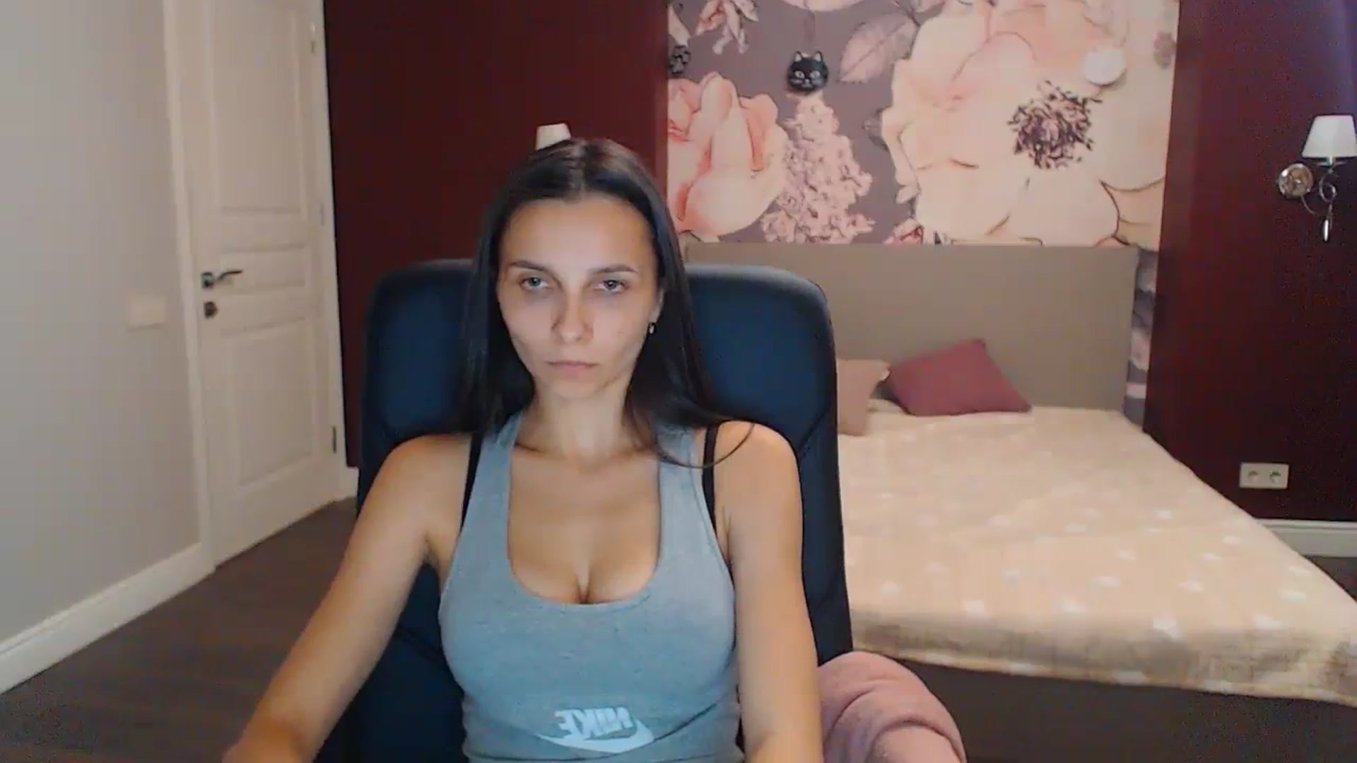 Gallery image thumbnail from Karina_Mils's myfreecams stream on, 09/09/2023, 14:24 image 18 of 20
