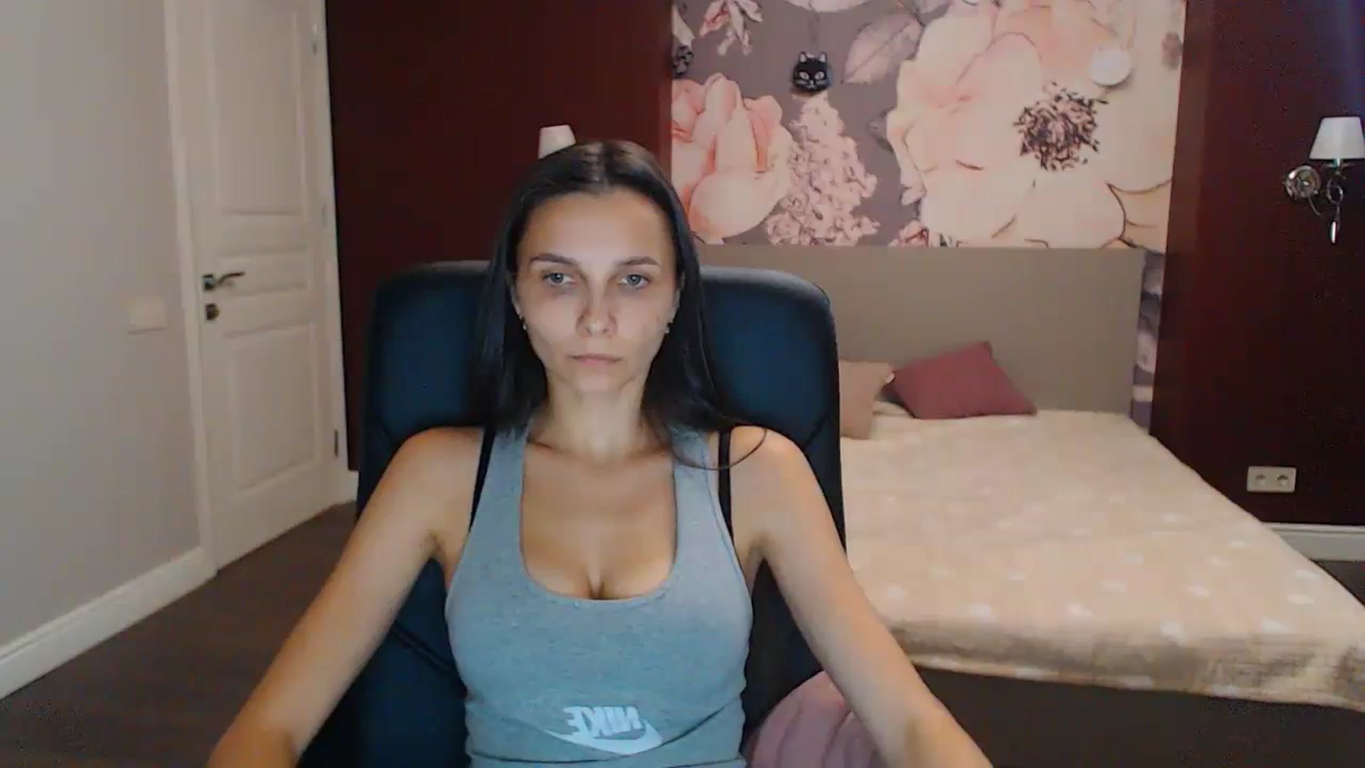 Gallery image thumbnail from Karina_Mils's myfreecams stream on, 09/09/2023, 14:24 image 14 of 20