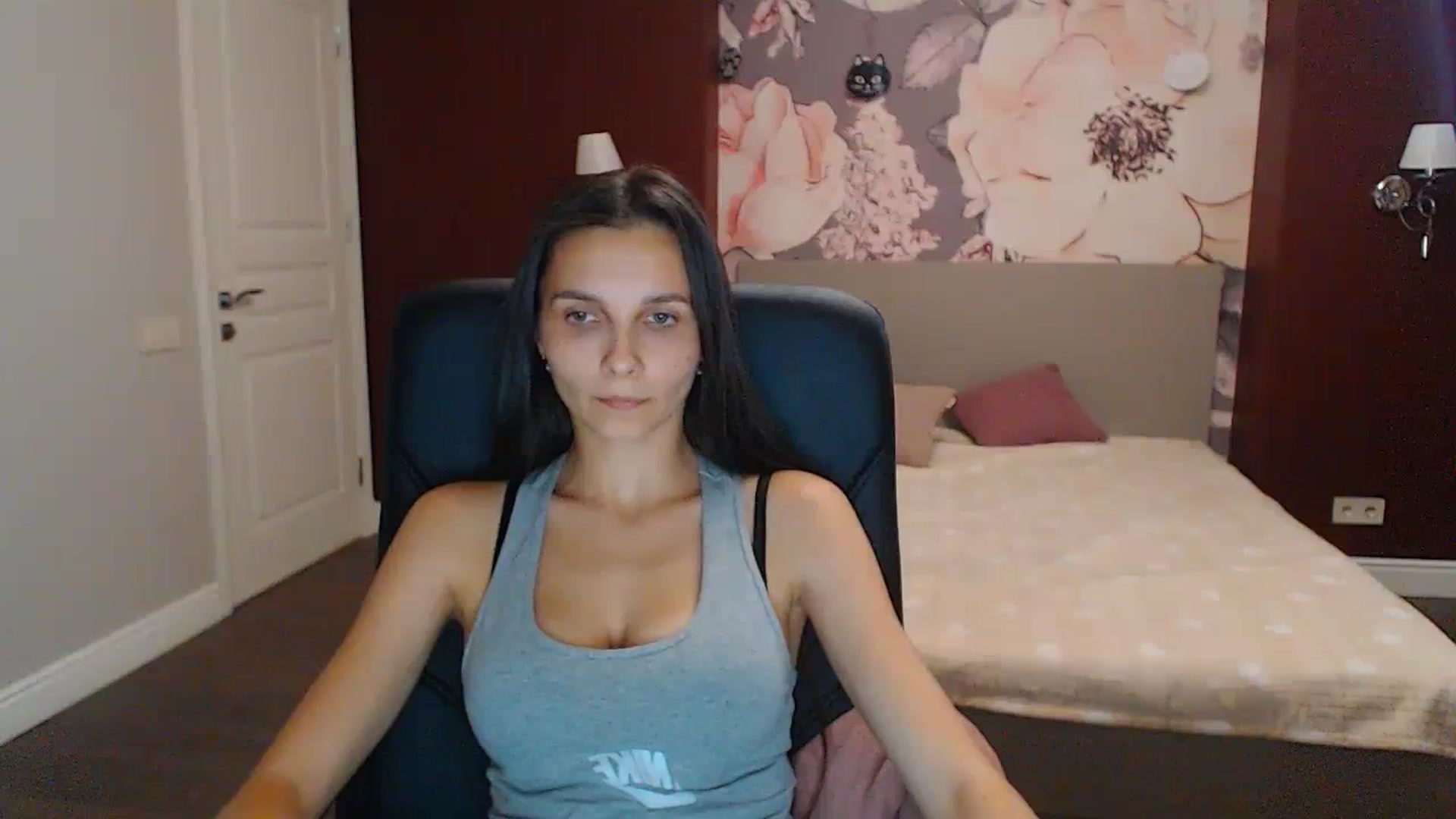 Gallery image thumbnail from Karina_Mils's myfreecams stream on, 09/09/2023, 14:24 image 1 of 20
