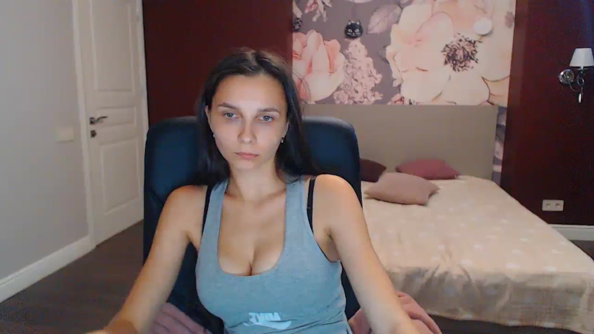 Gallery image thumbnail from Karina_Mils's myfreecams stream on, 09/11/2023, 09:03 image 9 of 20