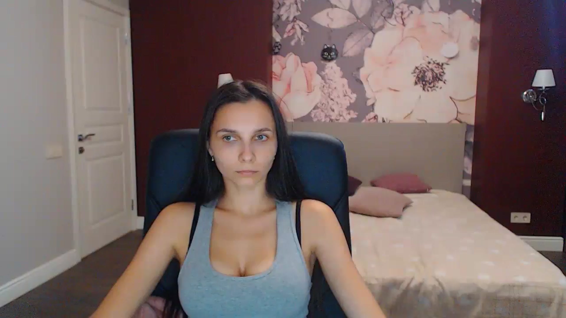 Gallery image thumbnail from Karina_Mils's myfreecams stream on, 09/11/2023, 09:03 image 18 of 20