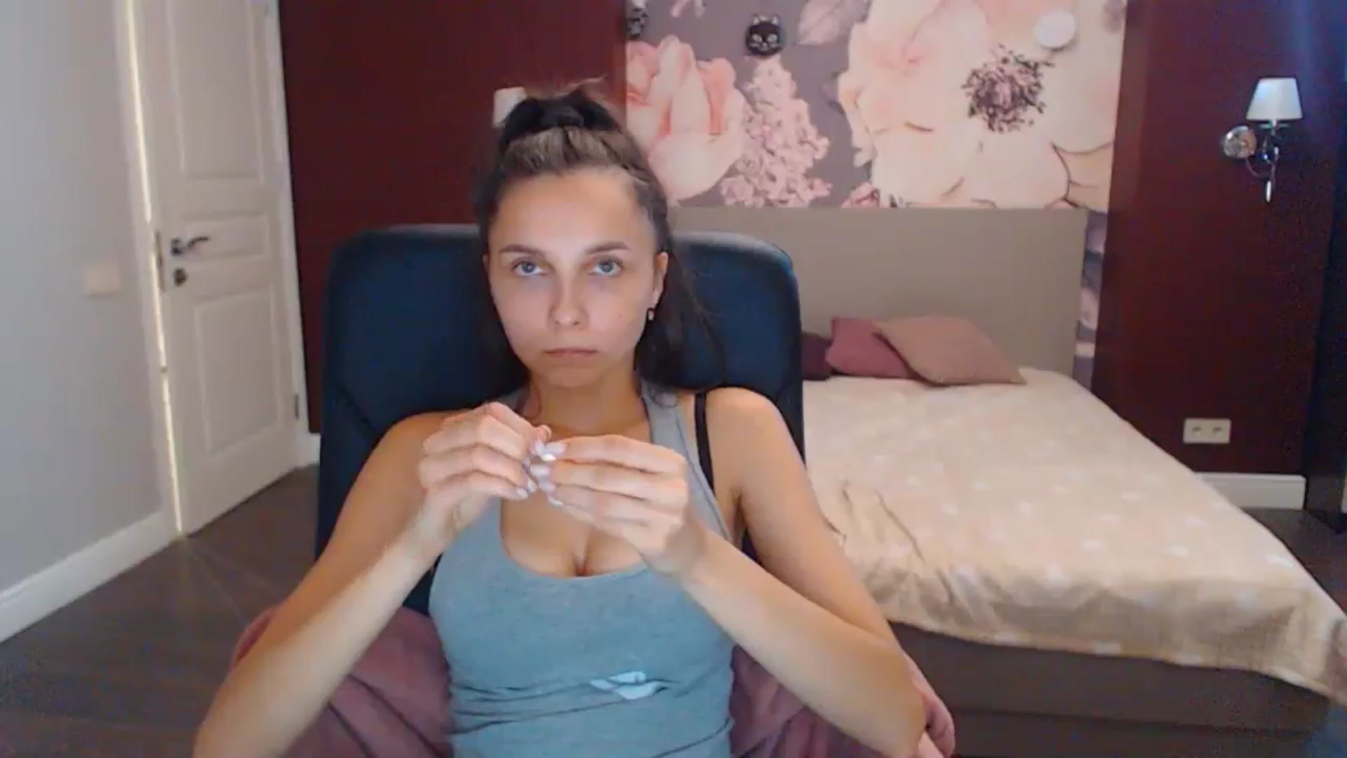 Gallery image thumbnail from Karina_Mils's myfreecams stream on, 09/14/2023, 10:11 image 20 of 20