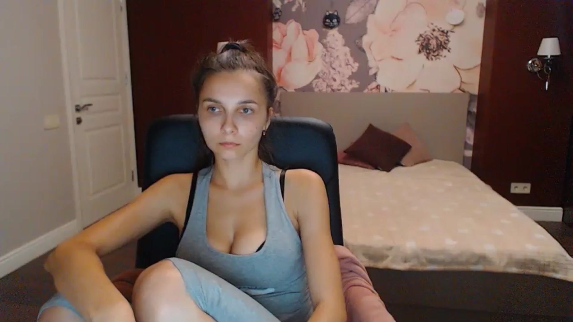 Gallery image thumbnail from Karina_Mils's myfreecams stream on, 09/15/2023, 15:02 image 1 of 20