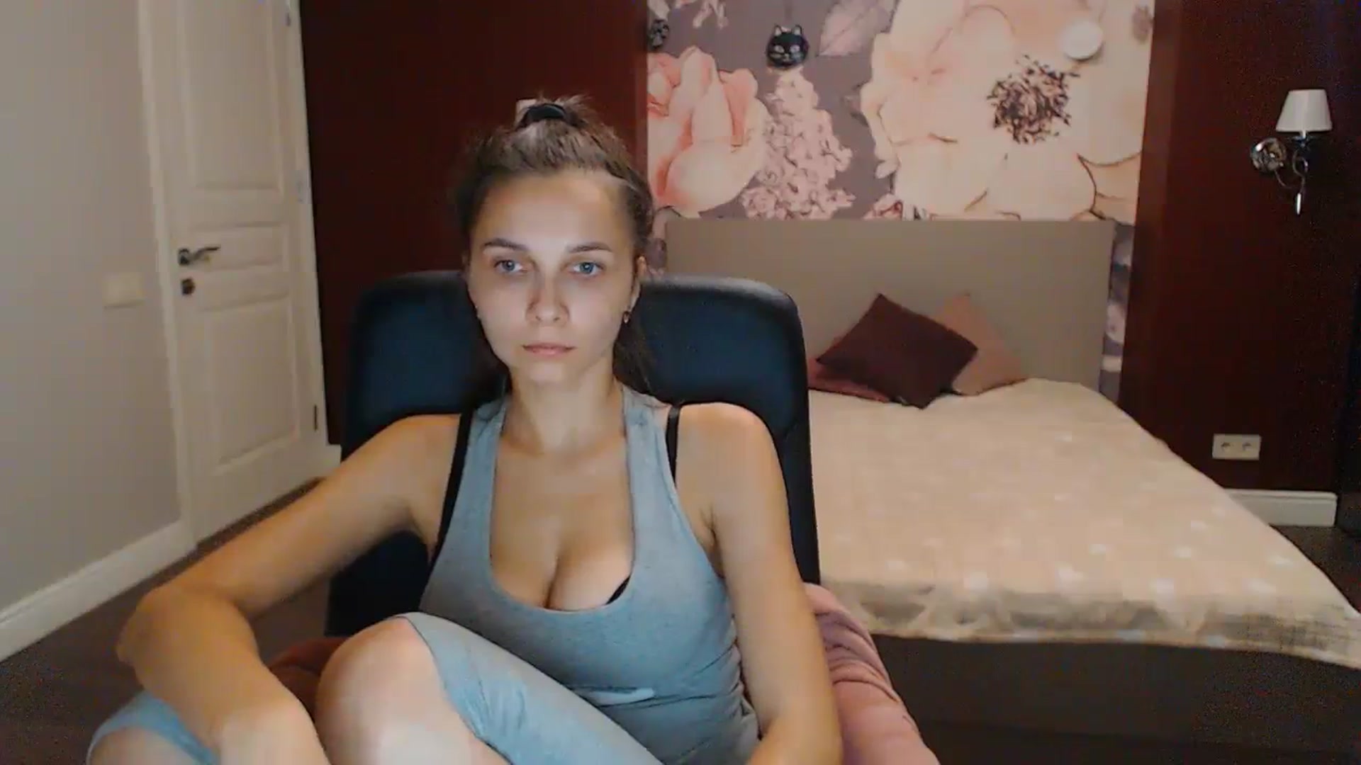 Gallery image thumbnail from Karina_Mils's myfreecams stream on, 09/15/2023, 15:02 image 3 of 20