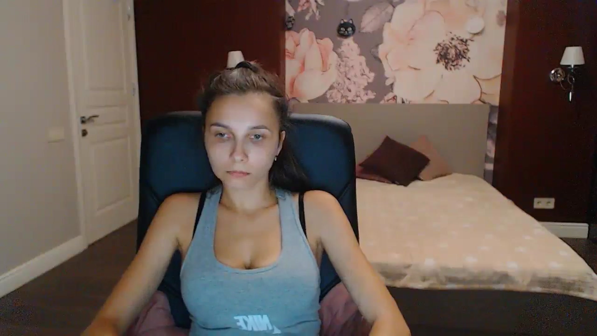 Gallery image thumbnail from Karina_Mils's myfreecams stream on, 09/15/2023, 15:45 image 13 of 20