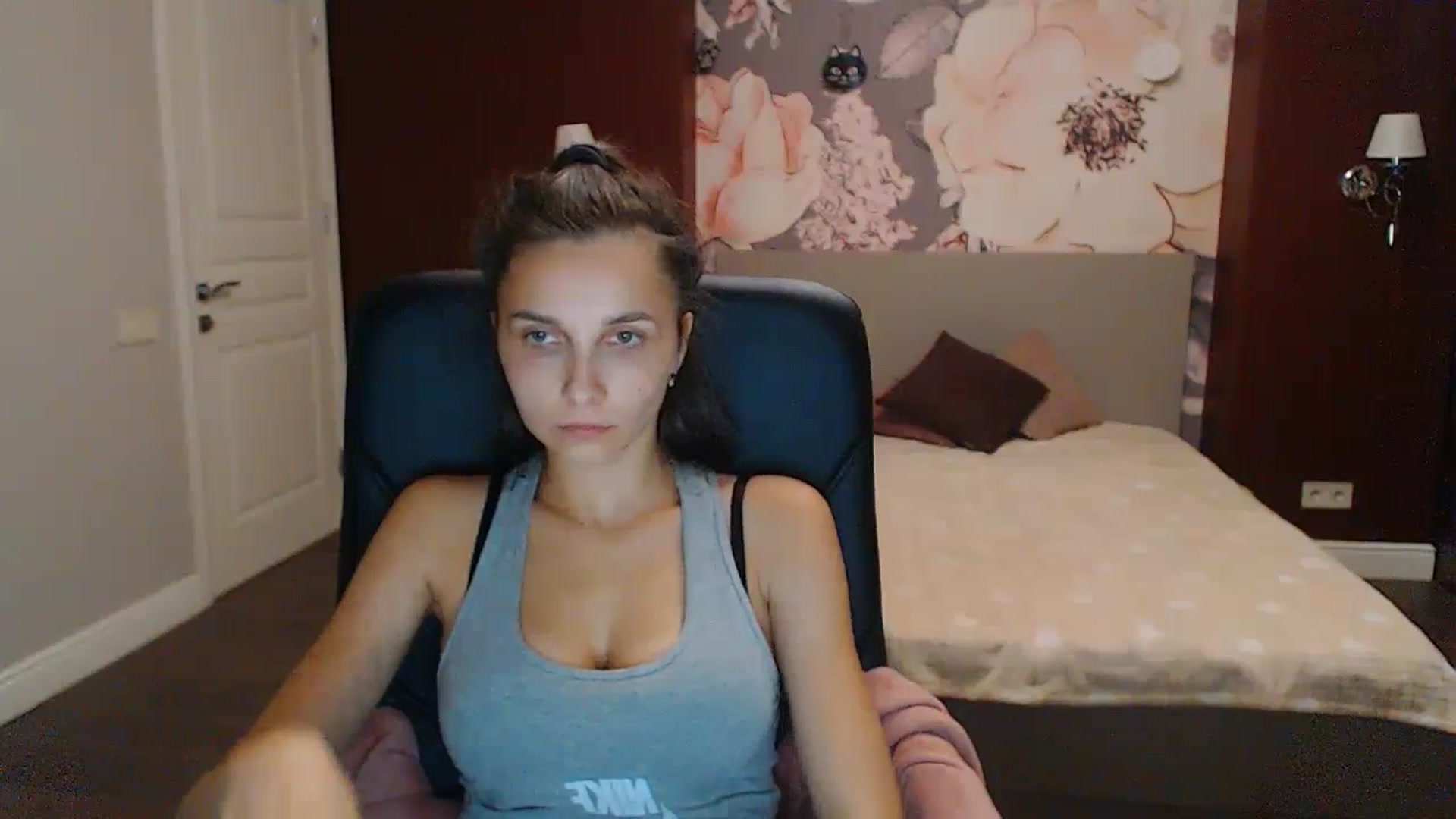 Gallery image thumbnail from Karina_Mils's myfreecams stream on, 09/15/2023, 15:45 image 18 of 20
