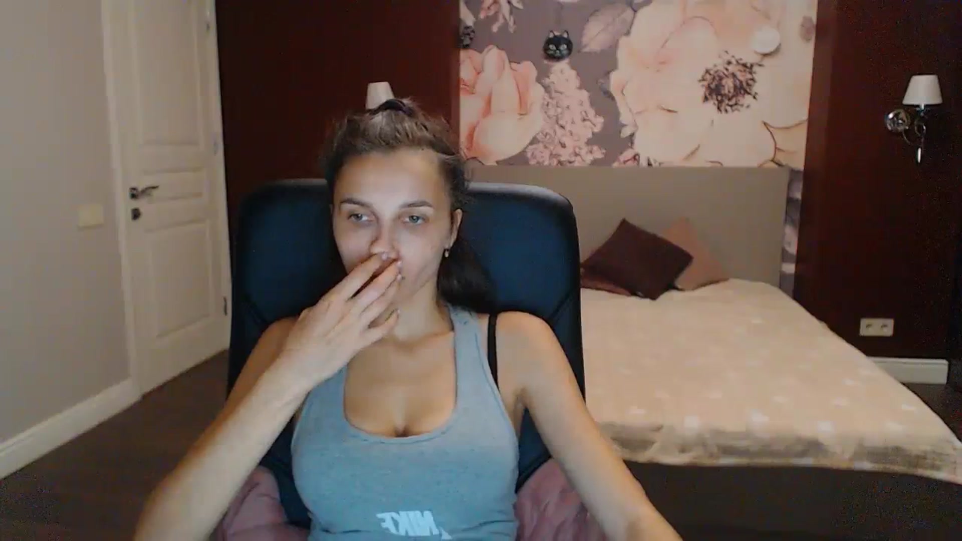 Gallery image thumbnail from Karina_Mils's myfreecams stream on, 09/15/2023, 15:45 image 19 of 20
