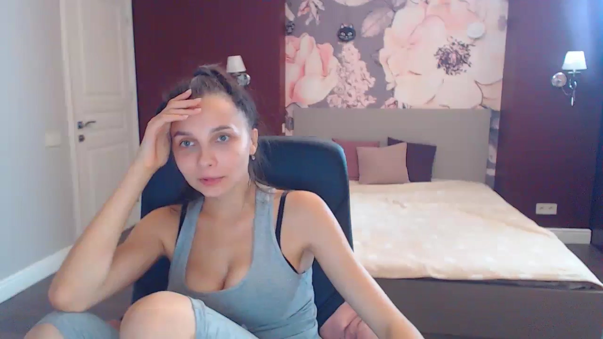 Gallery image thumbnail from Karina_Mils's myfreecams stream on, 09/16/2023, 12:54 image 4 of 20
