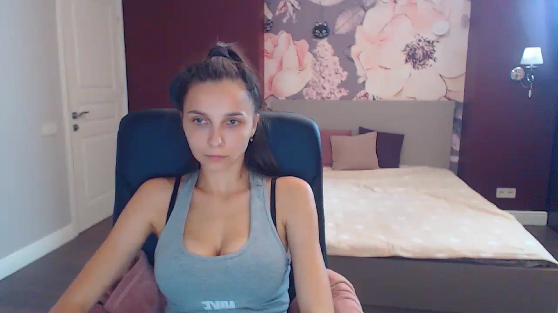 Gallery image thumbnail from Karina_Mils's myfreecams stream on, 09/16/2023, 12:54 image 19 of 20