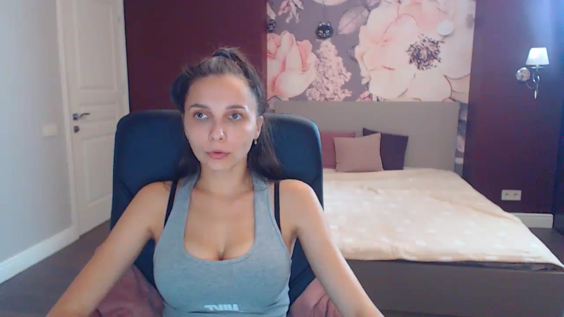 Gallery image thumbnail from Karina_Mils's myfreecams stream on, 09/16/2023, 12:54 image 11 of 20