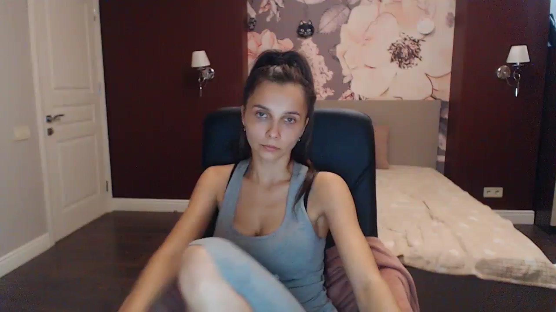 Gallery image thumbnail from Karina_Mils's myfreecams stream on, 09/24/2023, 15:36 image 6 of 20
