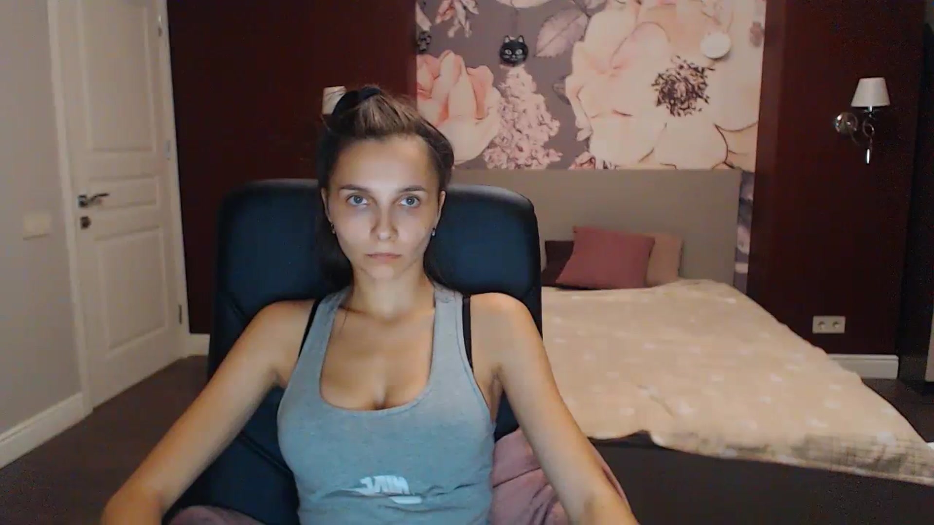 Gallery image thumbnail from Karina_Mils's myfreecams stream on, 09/24/2023, 17:16 image 20 of 20