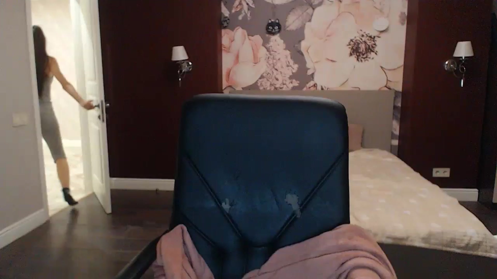 Gallery image thumbnail from Karina_Mils's myfreecams stream on, 09/24/2023, 17:16 image 16 of 20
