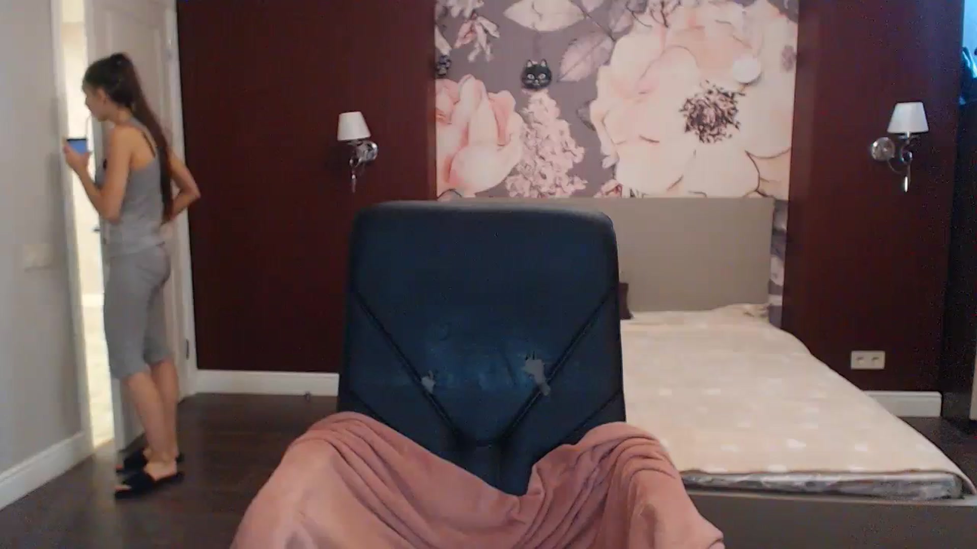 Gallery image thumbnail from Karina_Mils's myfreecams stream on, 09/25/2023, 10:16 image 10 of 20
