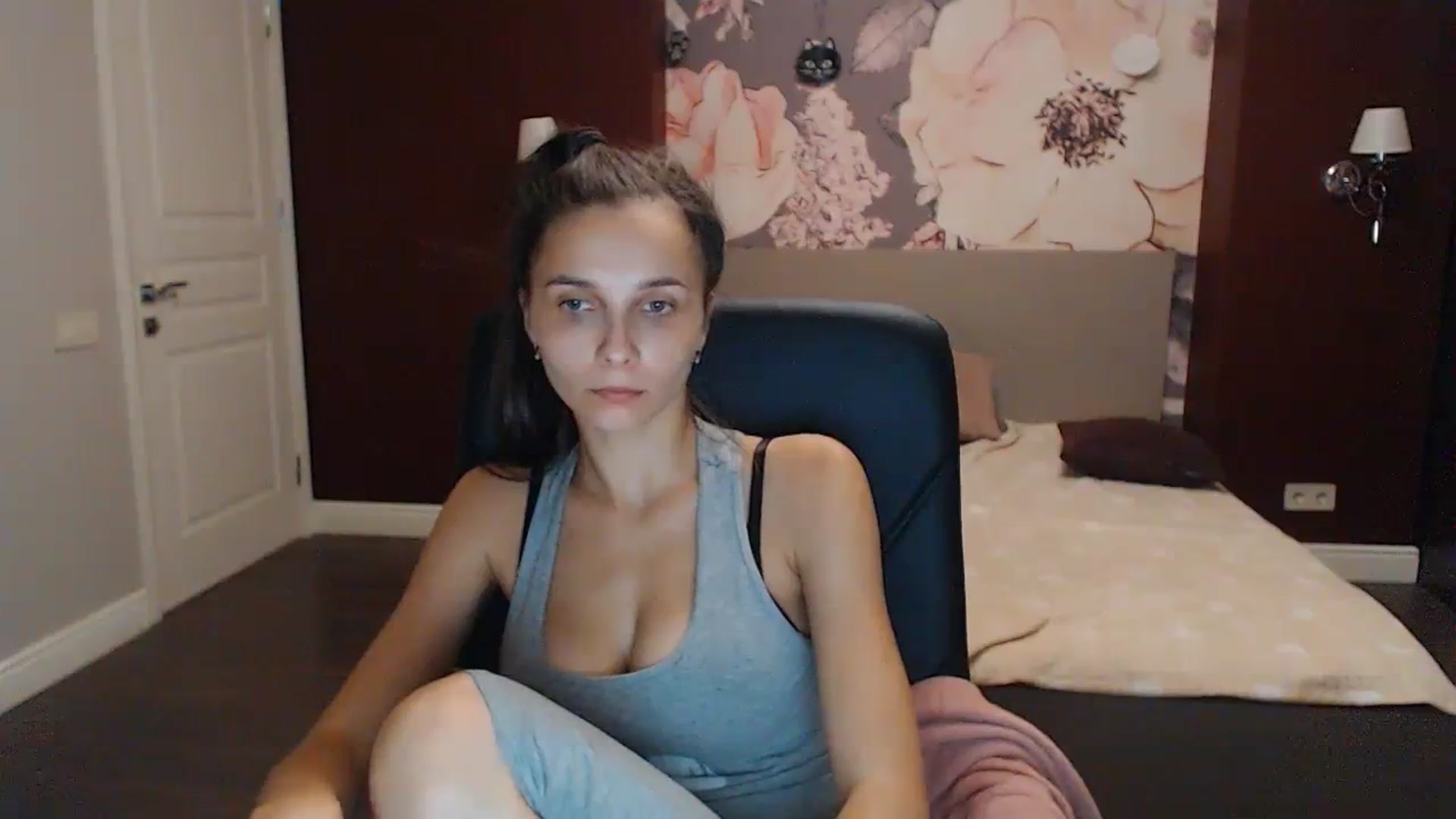 Gallery image thumbnail from Karina_Mils's myfreecams stream on, 09/29/2023, 15:23 image 20 of 20