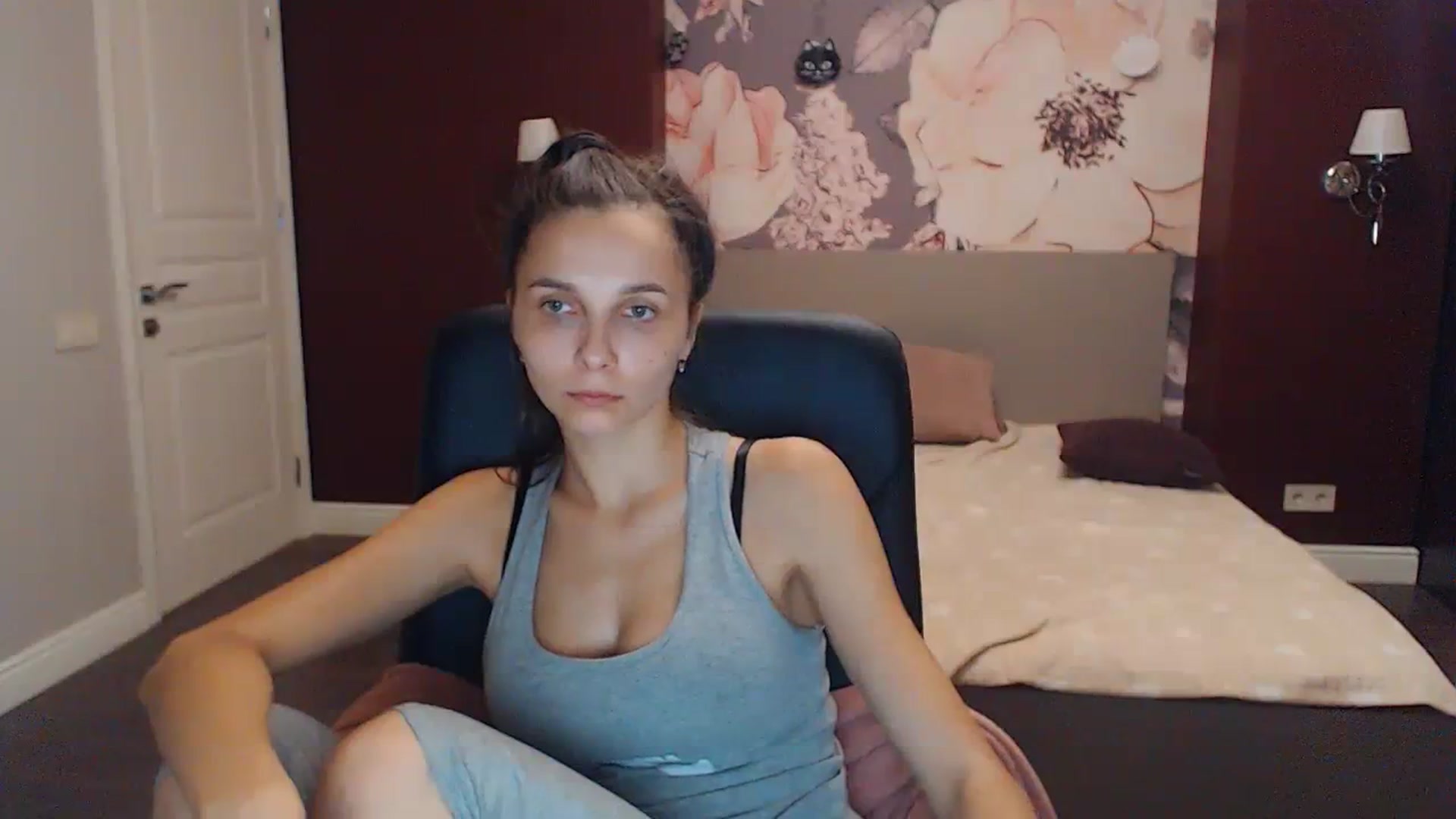 Gallery image thumbnail from Karina_Mils's myfreecams stream on, 09/29/2023, 15:23 image 8 of 20