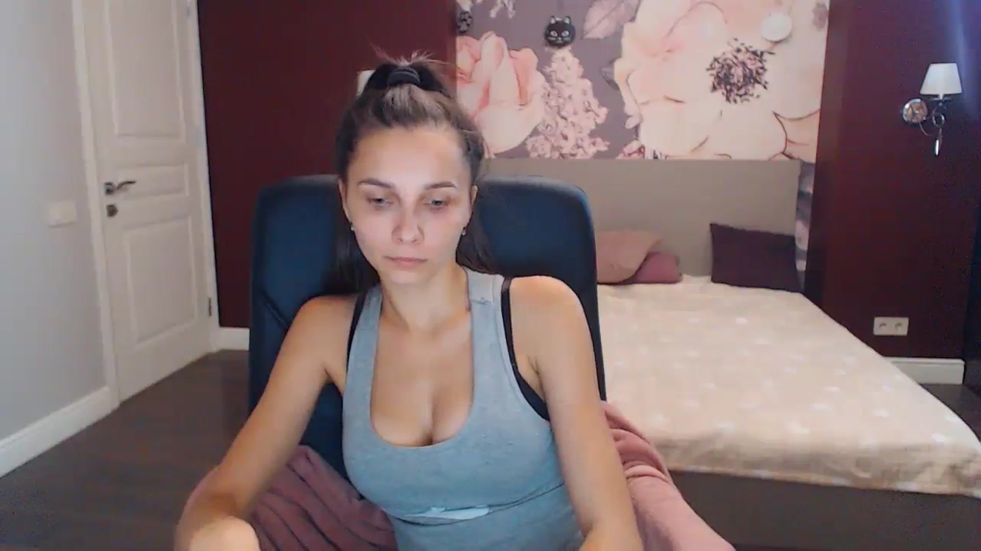 Gallery image thumbnail from Karina_Mils's myfreecams stream on, 09/30/2023, 10:40 image 5 of 20