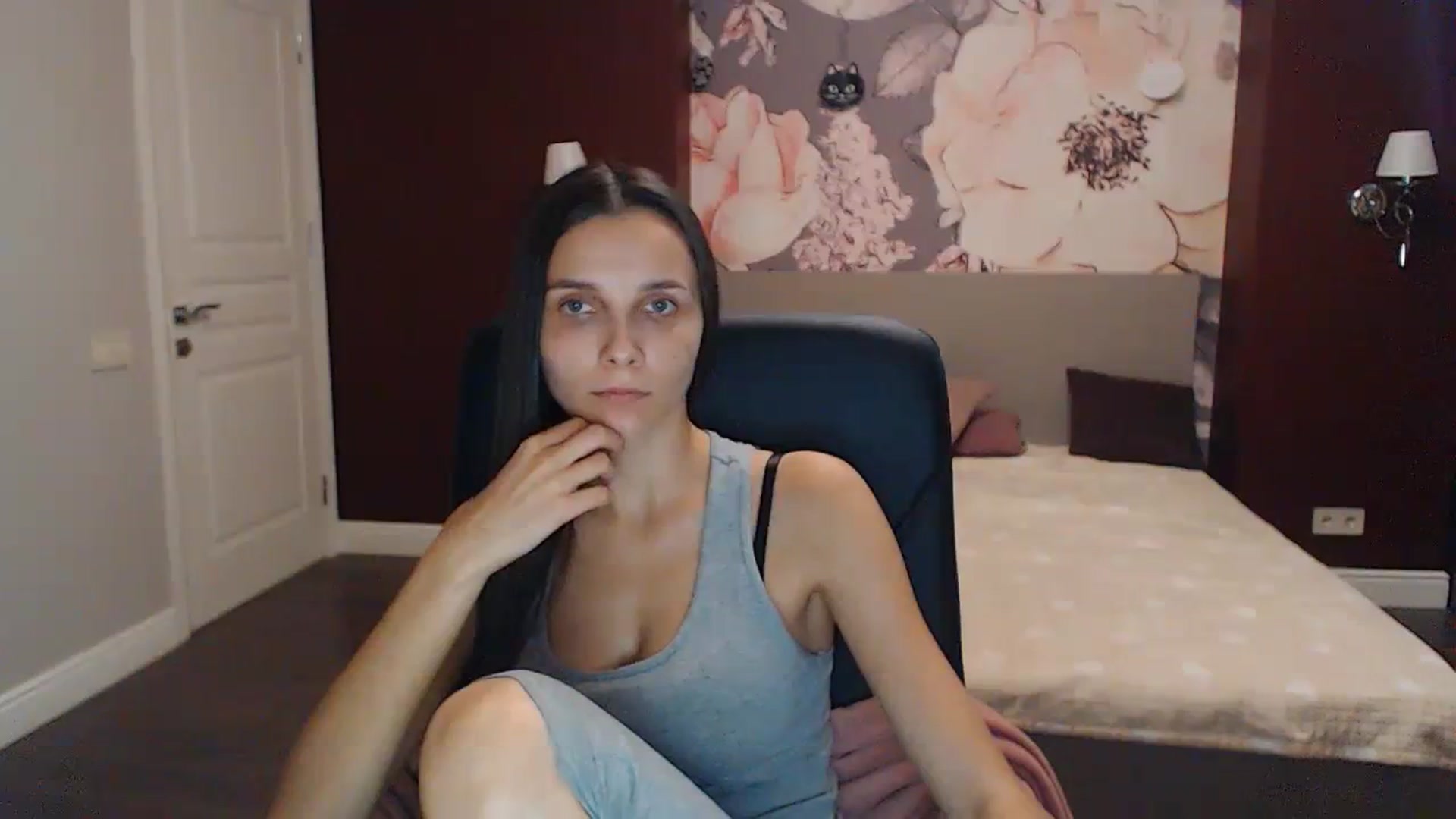 Gallery image thumbnail from Karina_Mils's myfreecams stream on, 09/30/2023, 13:22 image 16 of 20