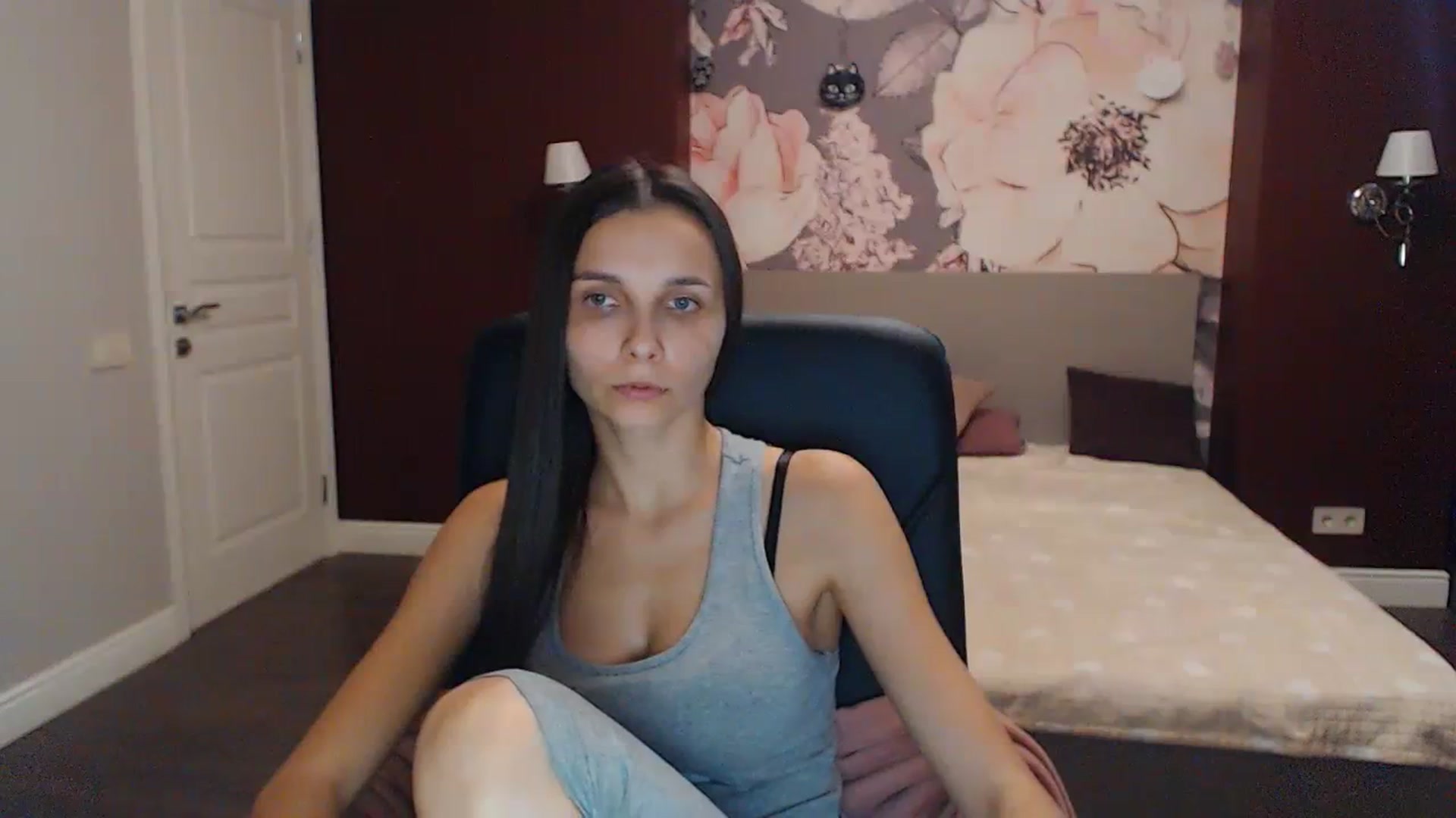 Gallery image thumbnail from Karina_Mils's myfreecams stream on, 09/30/2023, 13:22 image 18 of 20