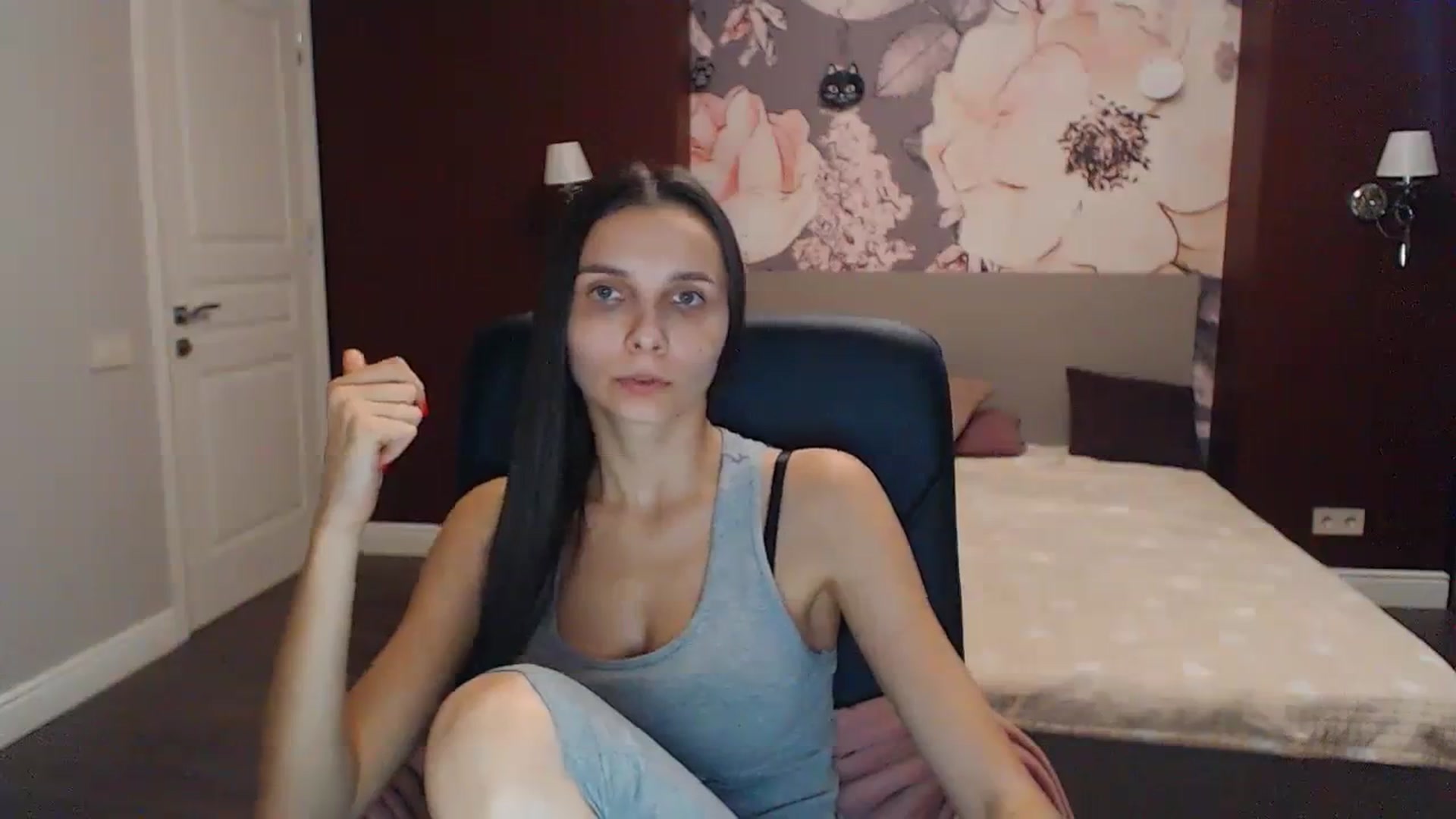 Gallery image thumbnail from Karina_Mils's myfreecams stream on, 09/30/2023, 13:22 image 17 of 20
