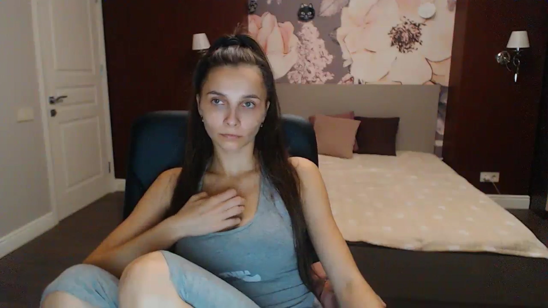 Gallery image thumbnail from Karina_Mils's myfreecams stream on, 10/08/2023, 11:41 image 4 of 20