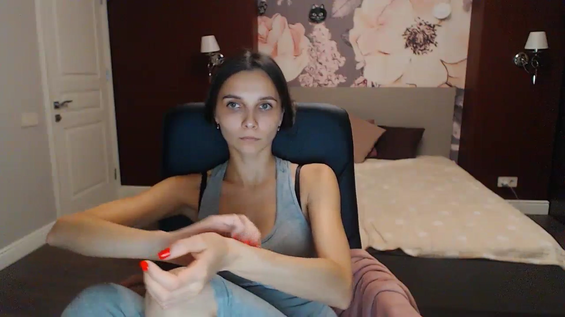 Gallery image thumbnail from Karina_Mils's myfreecams stream on, 10/08/2023, 15:16 image 10 of 20