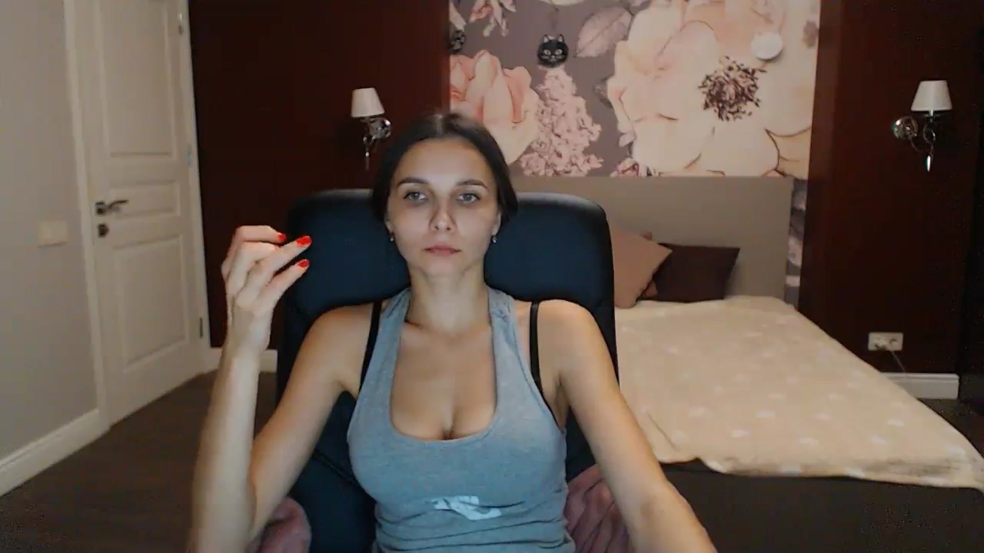 Gallery image thumbnail from Karina_Mils's myfreecams stream on, 10/08/2023, 16:01 image 20 of 20