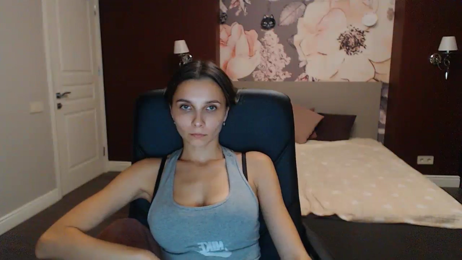Gallery image thumbnail from Karina_Mils's myfreecams stream on, 10/08/2023, 17:59 image 20 of 20