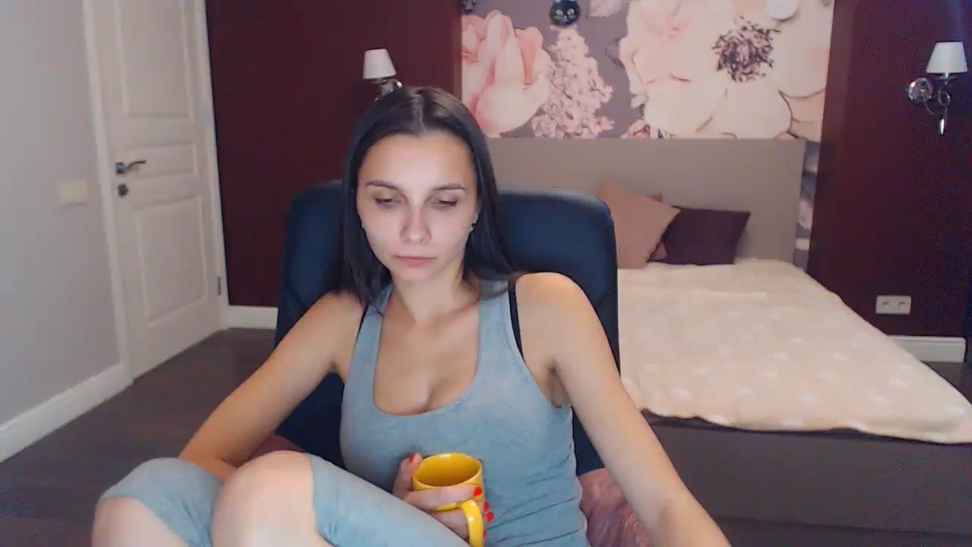 Gallery image thumbnail from Karina_Mils's myfreecams stream on, 10/09/2023, 09:19 image 1 of 20