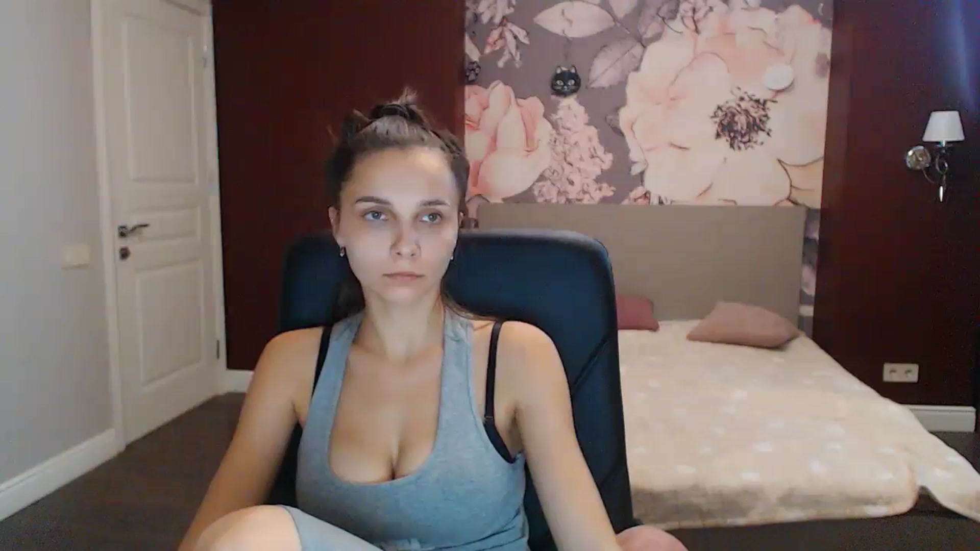 Gallery image thumbnail from Karina_Mils's myfreecams stream on, 10/12/2023, 10:57 image 20 of 20