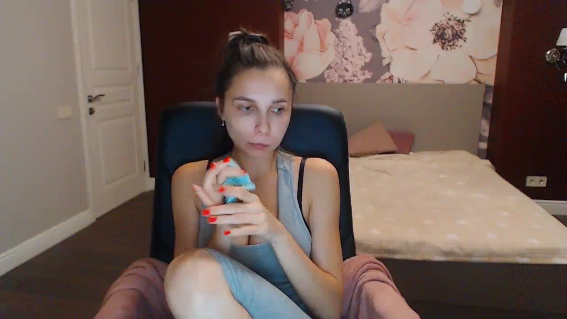 Gallery image thumbnail from Karina_Mils's myfreecams stream on, 10/14/2023, 14:57 image 4 of 20