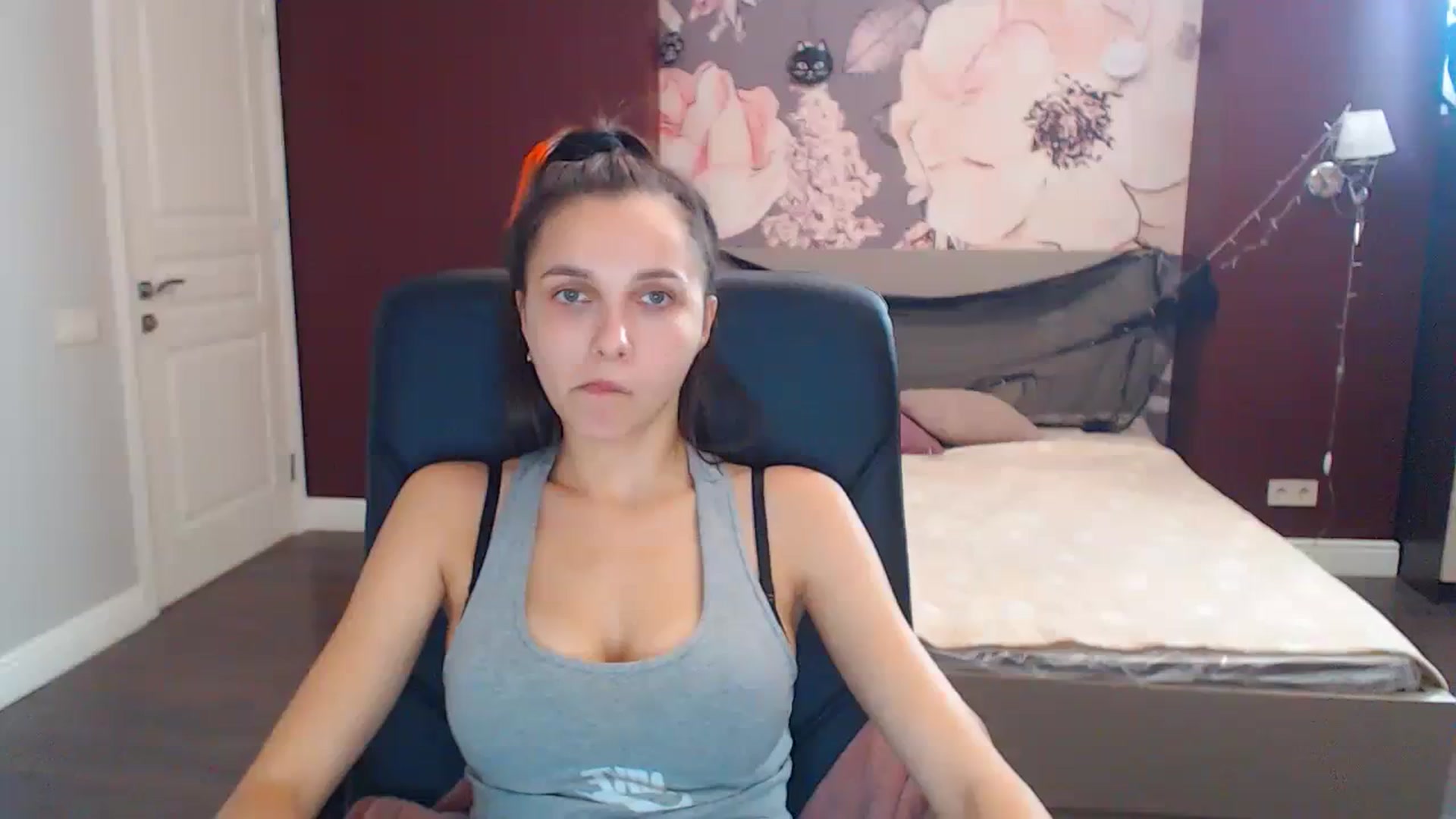 Gallery image thumbnail from Karina_Mils's myfreecams stream on, 10/21/2023, 12:47 image 20 of 20