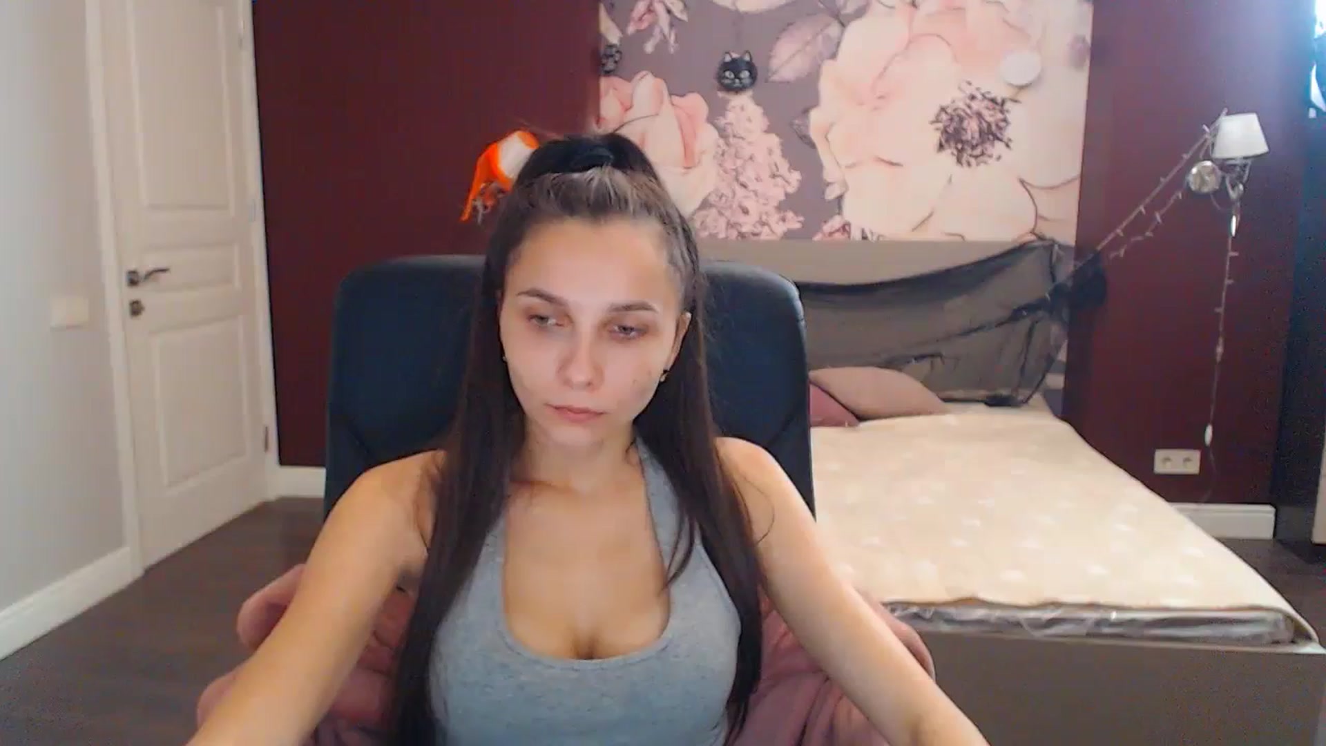 Gallery image thumbnail from Karina_Mils's myfreecams stream on, 10/21/2023, 14:12 image 8 of 20