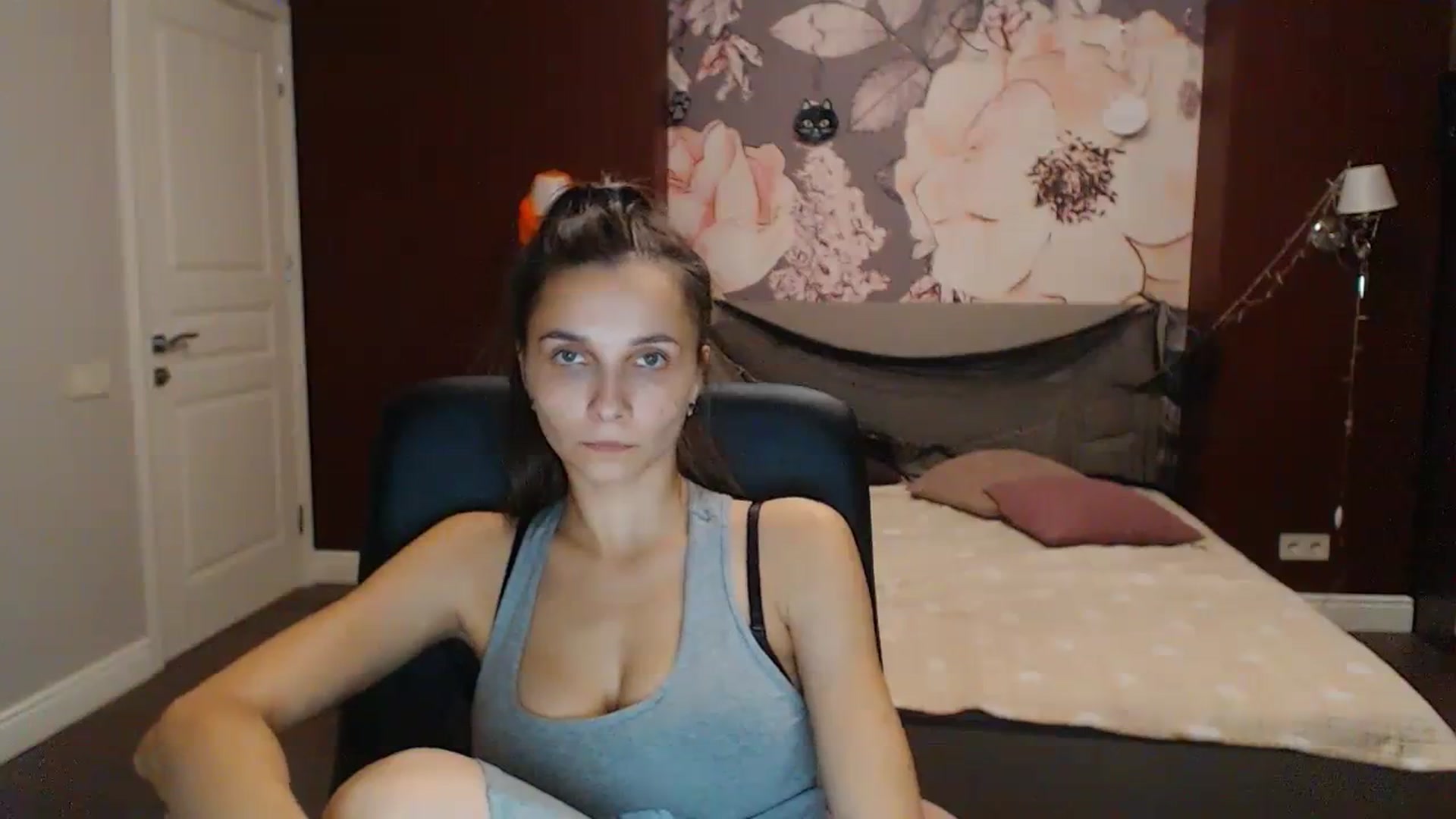 Gallery image thumbnail from Karina_Mils's myfreecams stream on, 10/22/2023, 16:03 image 7 of 20