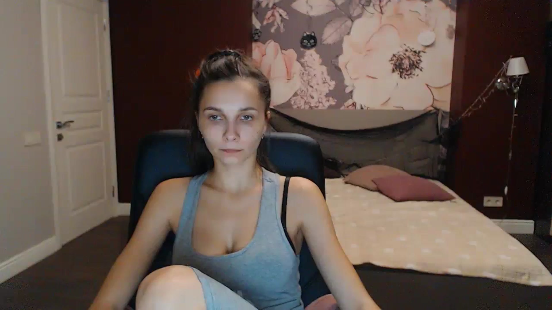 Gallery image thumbnail from Karina_Mils's myfreecams stream on, 10/22/2023, 16:50 image 6 of 20