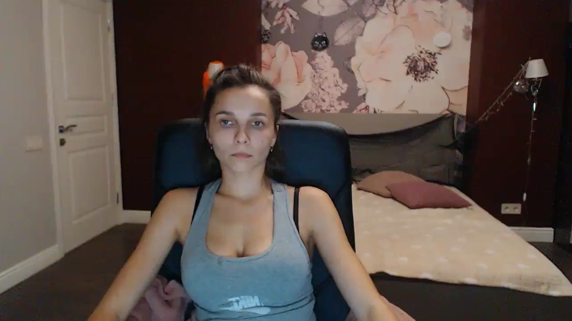 Gallery image thumbnail from Karina_Mils's myfreecams stream on, 10/22/2023, 16:50 image 20 of 20
