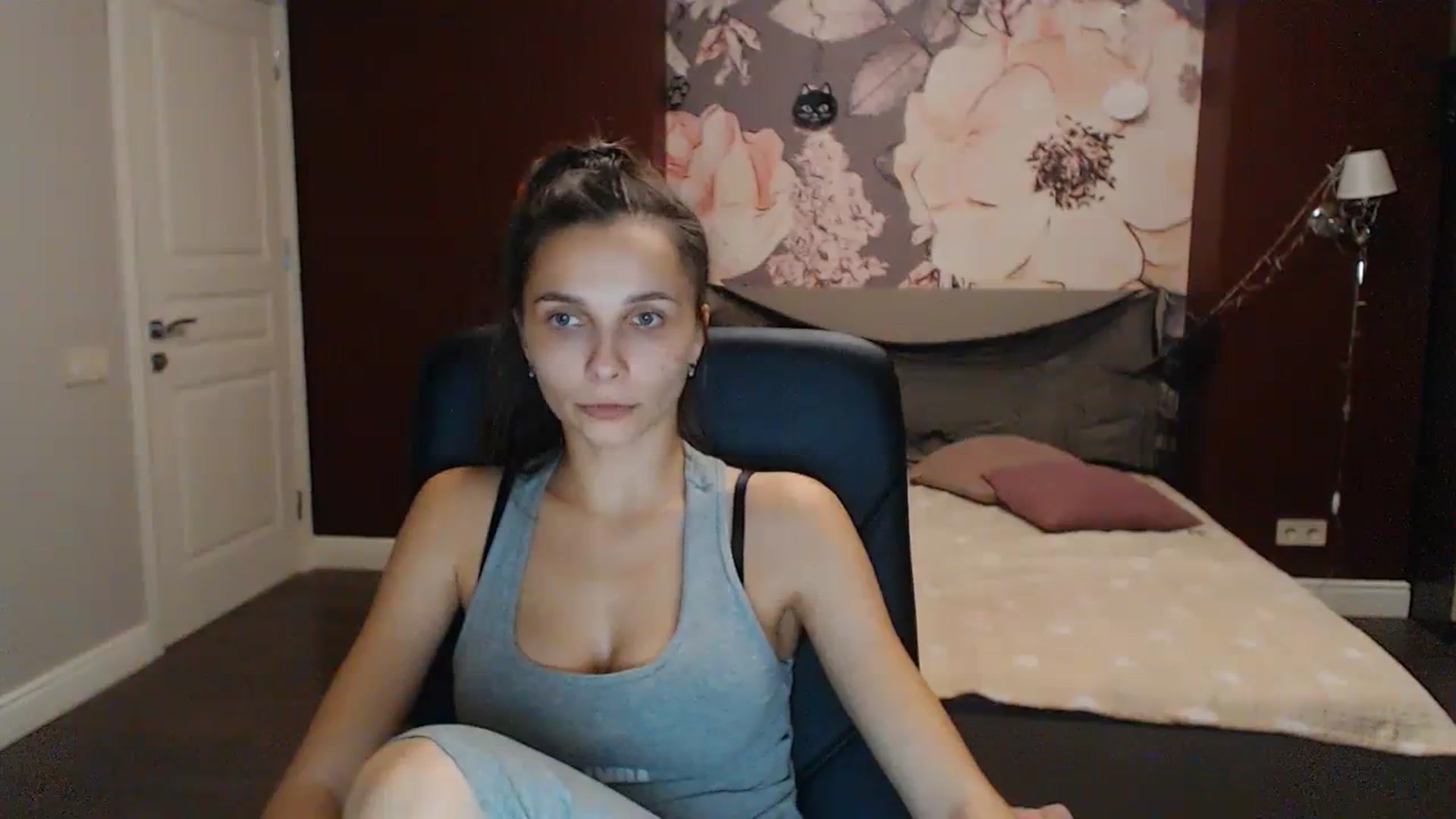 Gallery image thumbnail from Karina_Mils's myfreecams stream on, 10/22/2023, 19:21 image 2 of 20